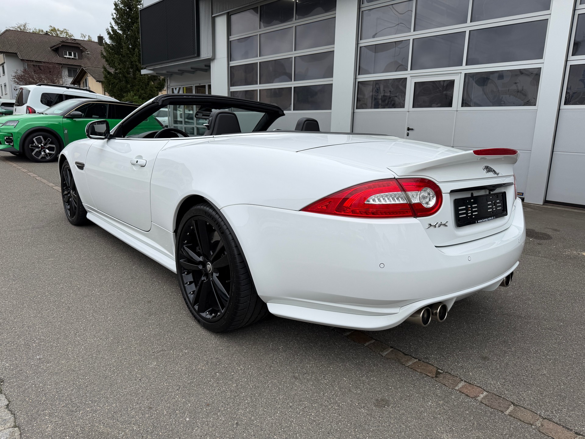 JAGUAR XKR Convertible 5.0 V8 Supercharged-showroom-element-1