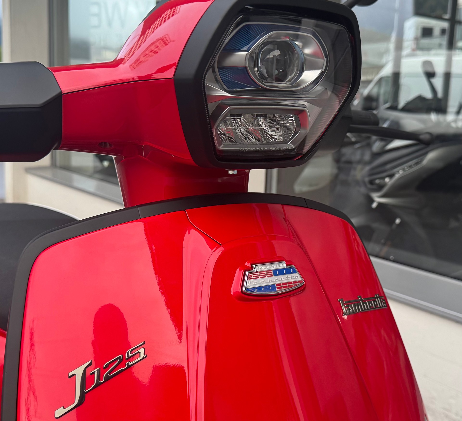 LAMBRETTA black trims & rims-image-14