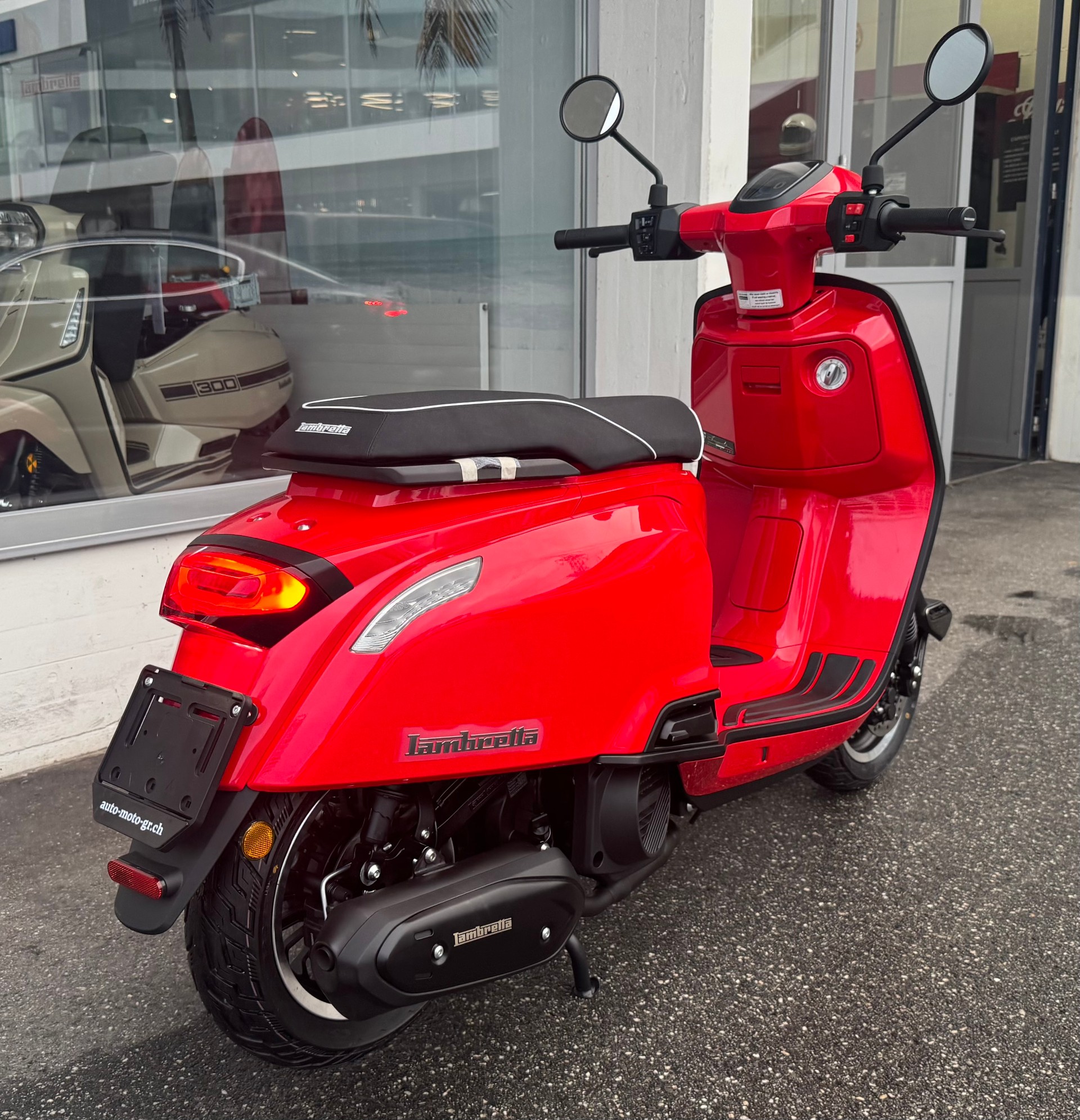 LAMBRETTA black trims & rims-image-4