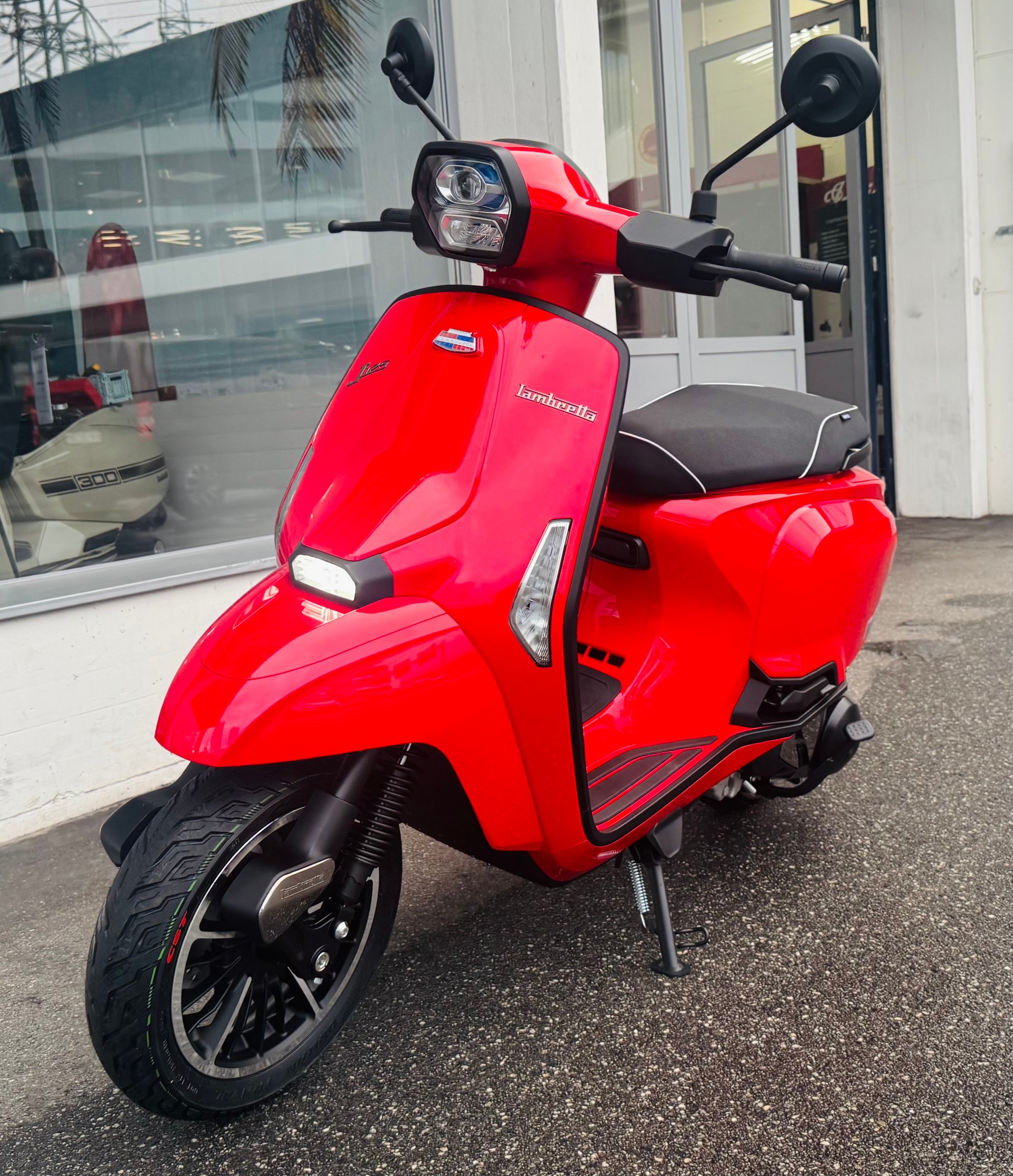 LAMBRETTA black trims & rims-image-9