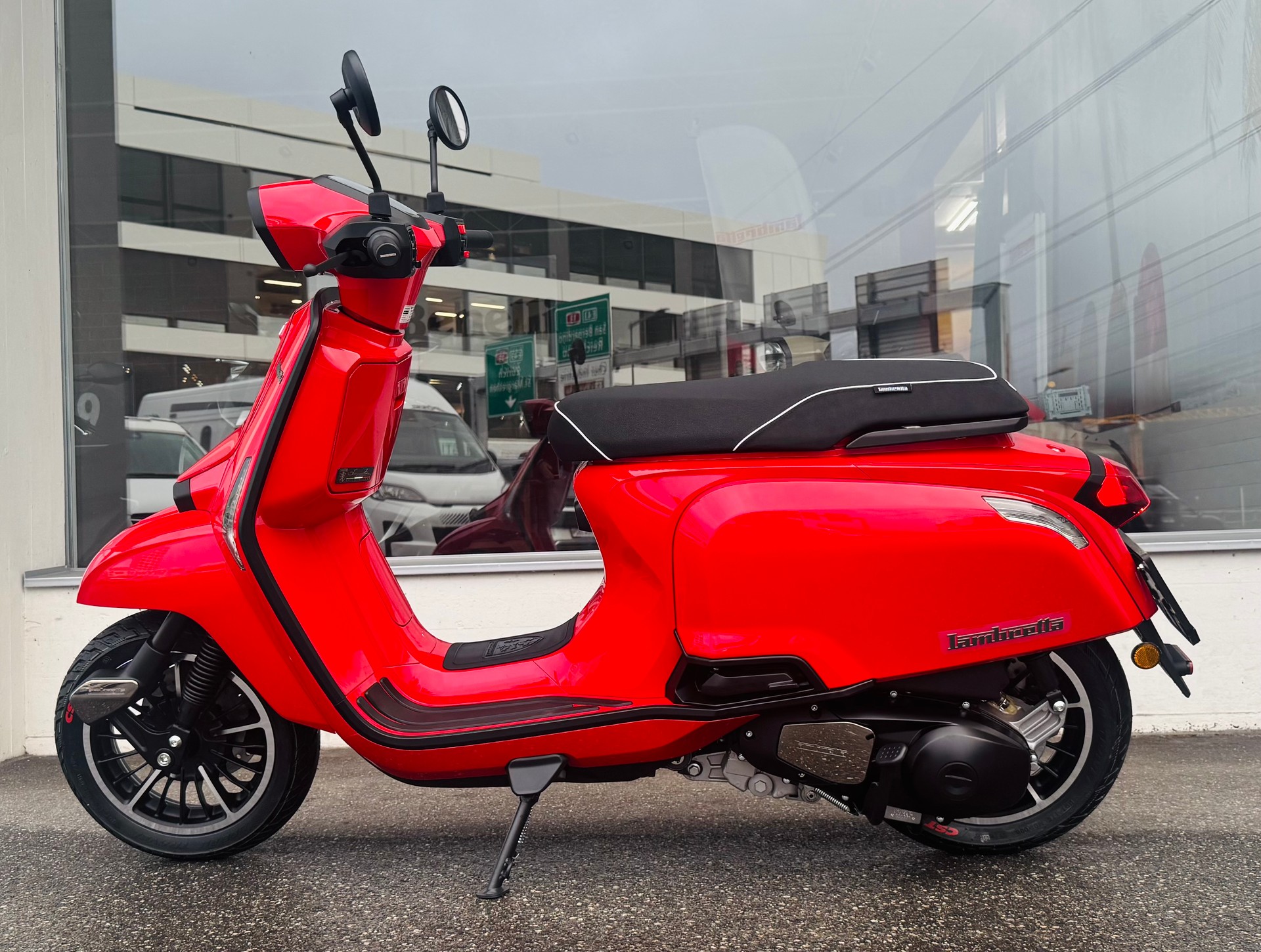 LAMBRETTA black trims & rims-image-8