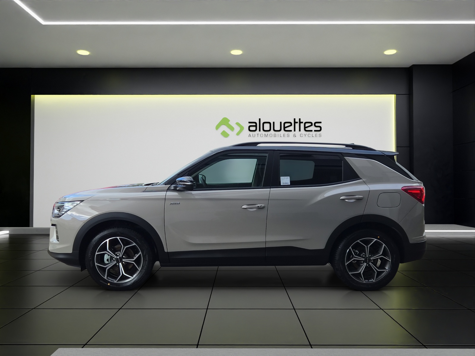 KGM-SsangYong Korando 1.5 T GDI Steel 4WD Automat-showroom-element-2