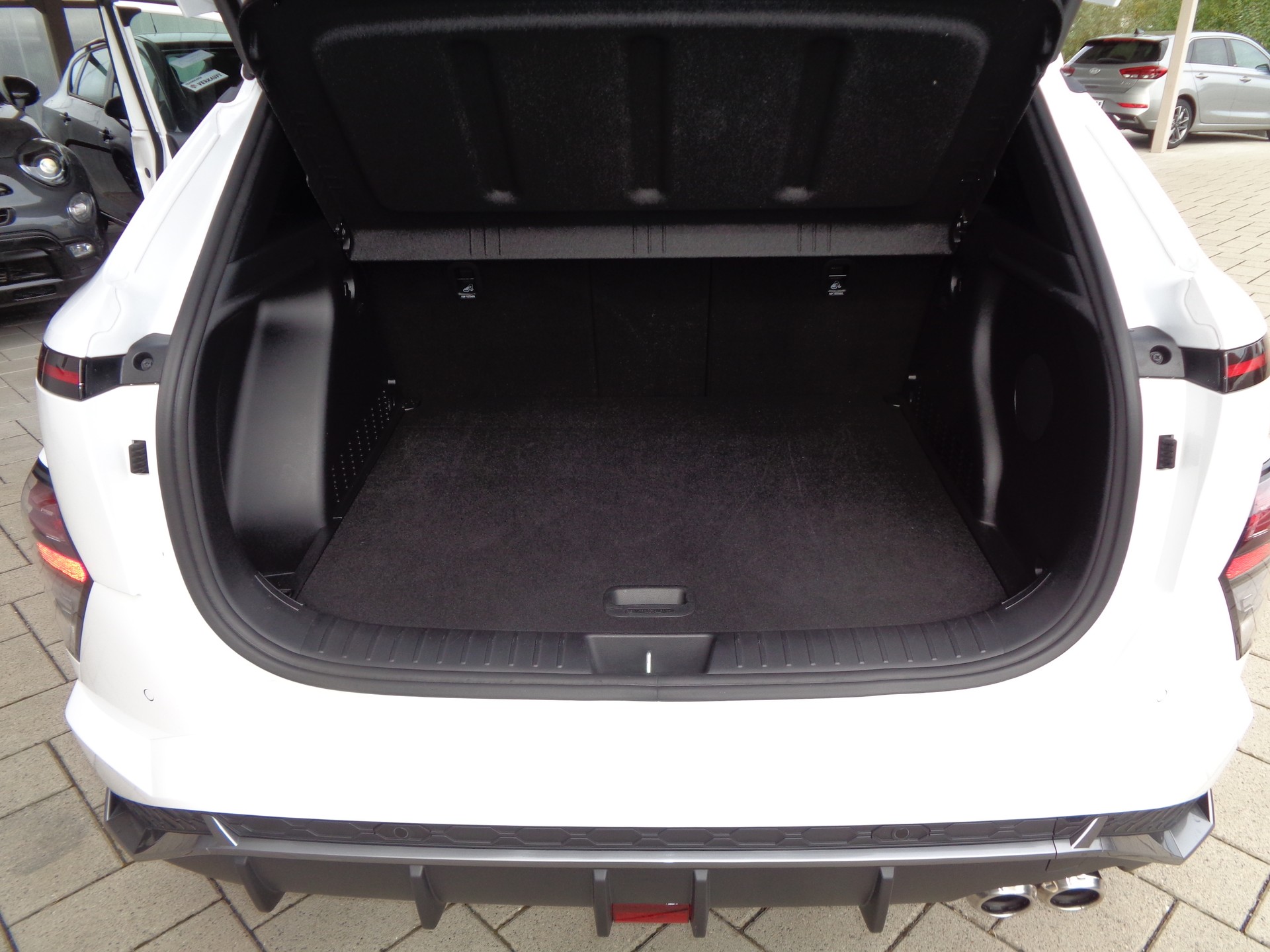HYUNDAI Kona 1.6 GDi HEV N Line DCT-image-15