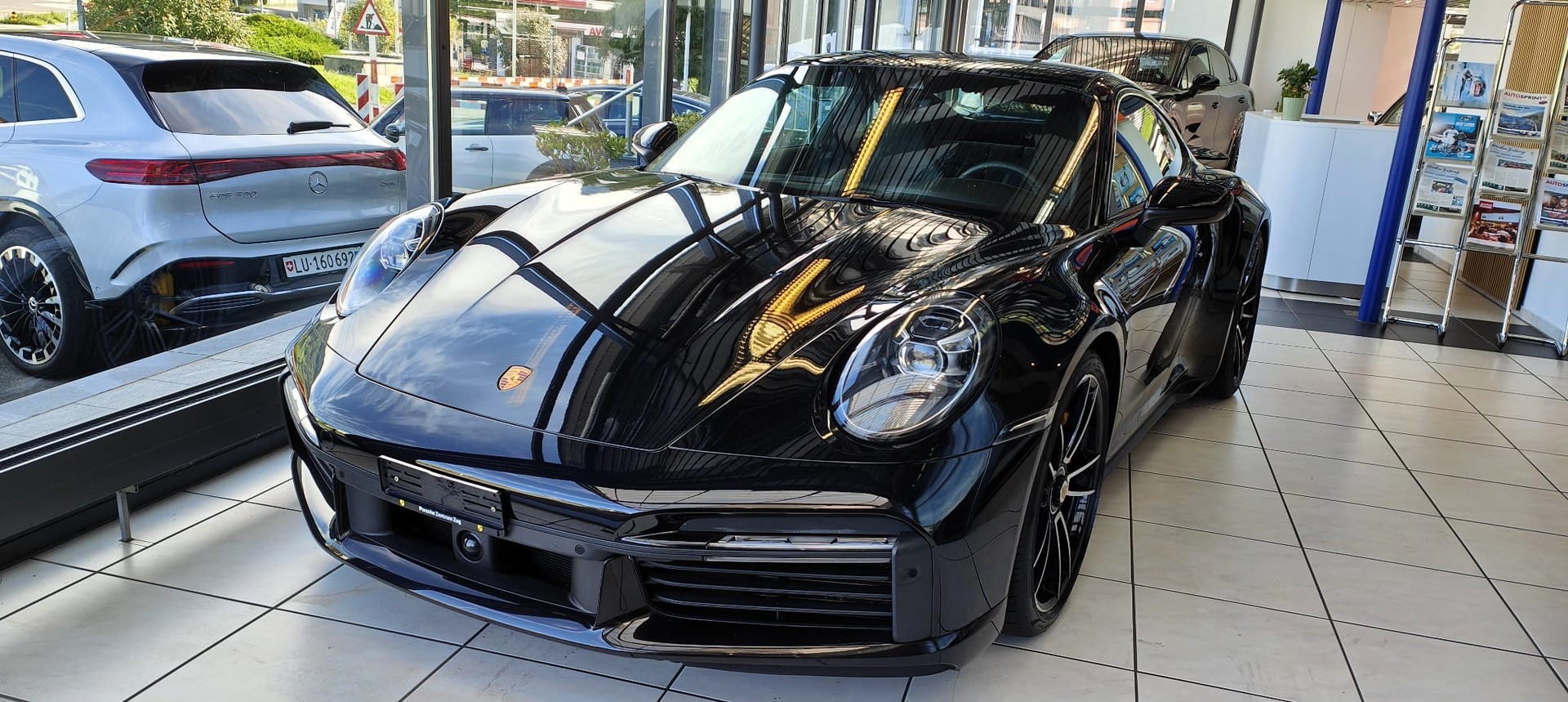PORSCHE 911 Turbo S PDK-showroom-element-2