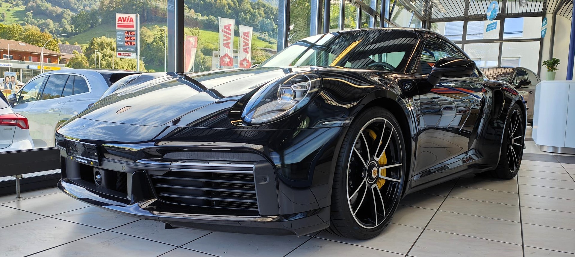 PORSCHE 911 Turbo S PDK-showroom-element-1