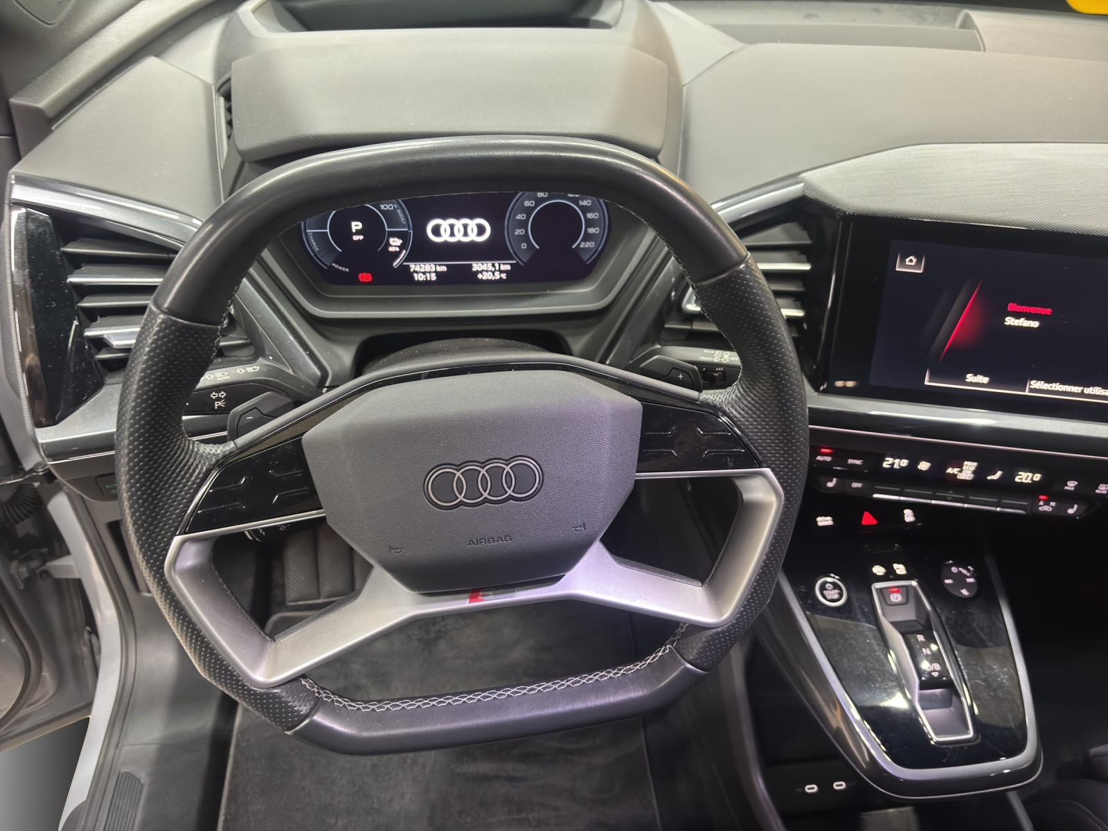 AUDI Q4 e-tron 50 quattro-image-9