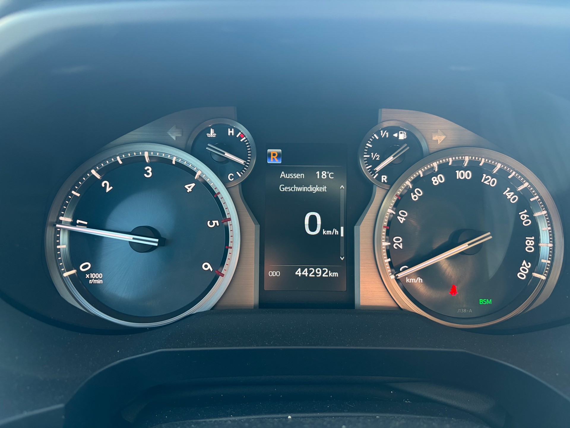TOYOTA 2.8 D Style-image-11