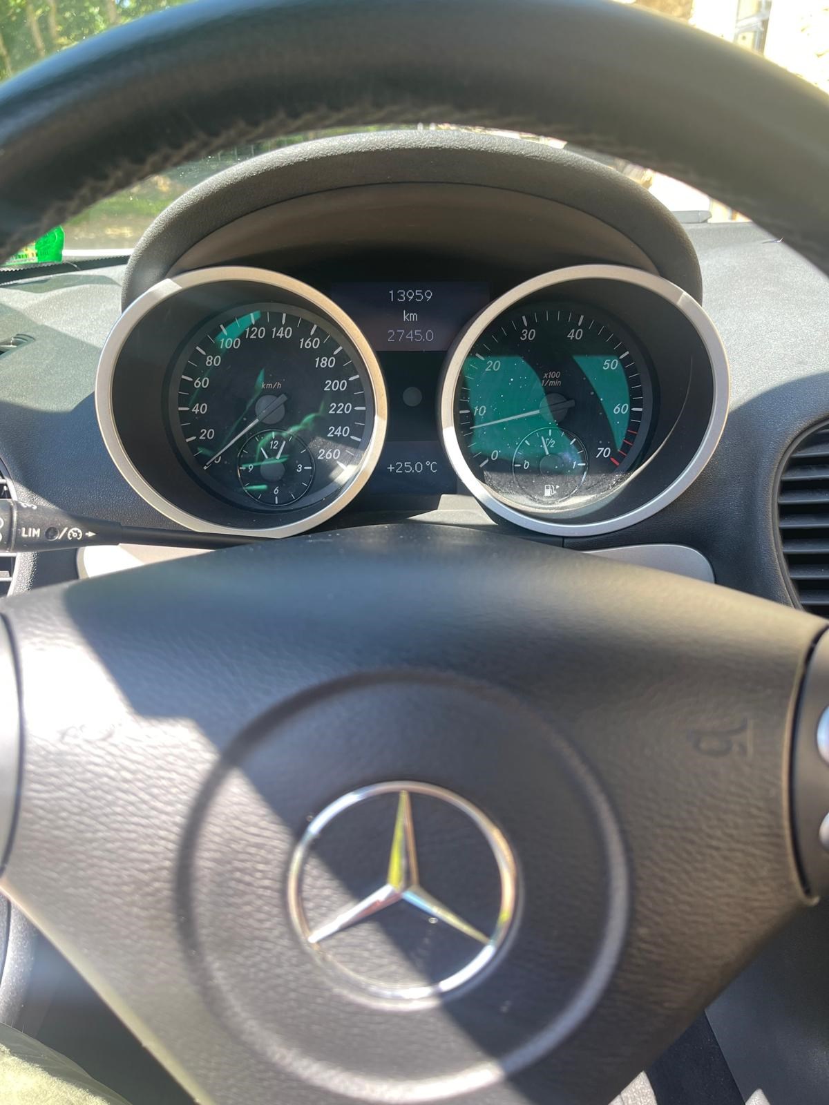 MERCEDES-BENZ SLK 350-image-17