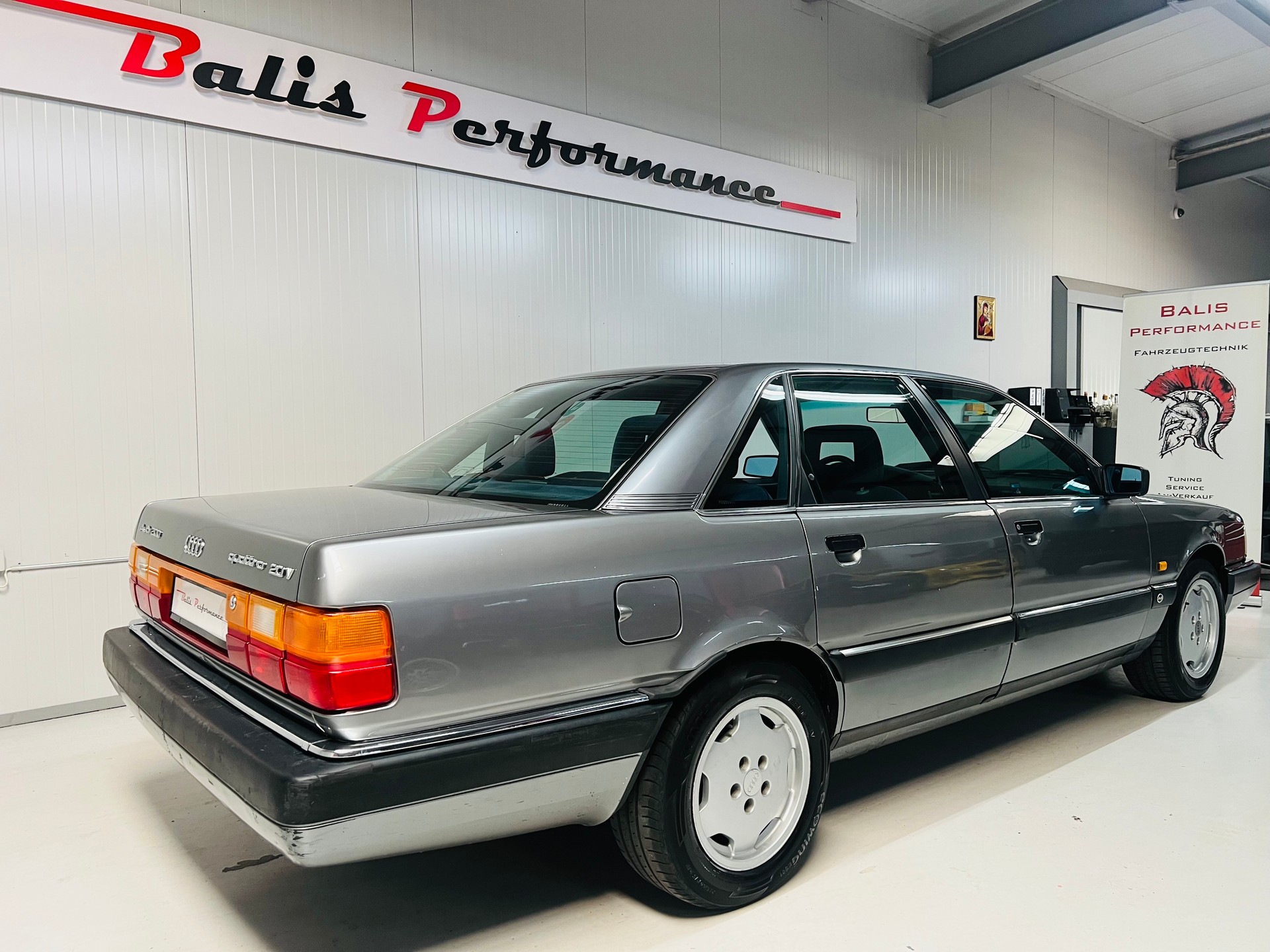 AUDI 20V Turbo RS2-image-2
