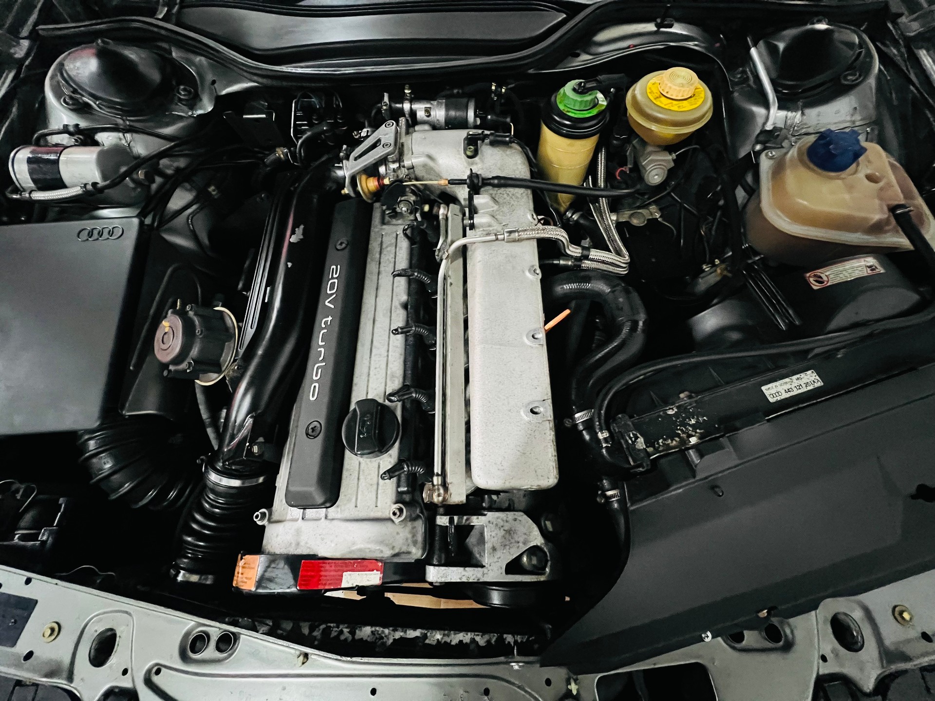 AUDI 20V Turbo RS2-image-13