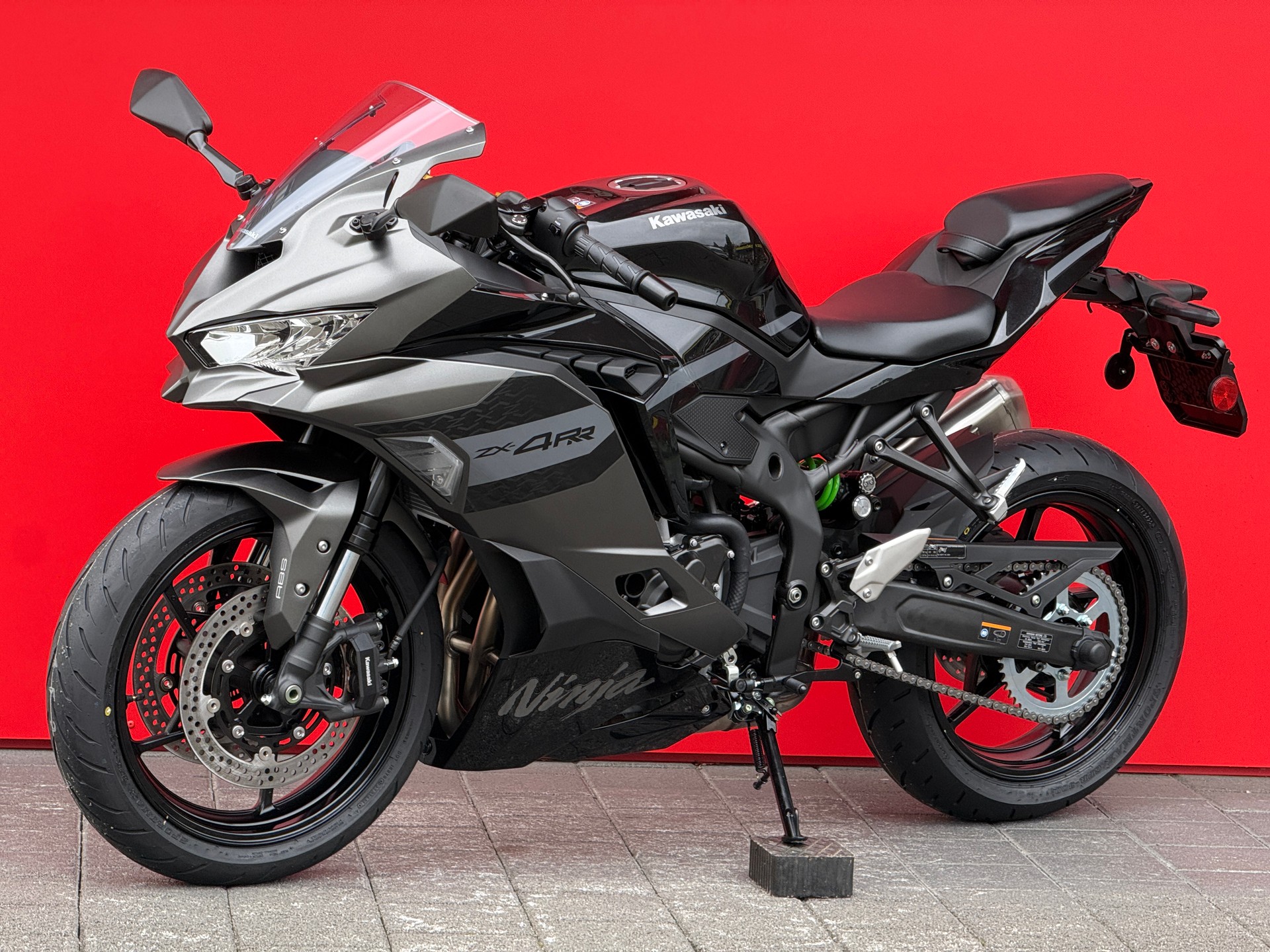 KAWASAKI Ninja ZX-4RR MY26-image-2