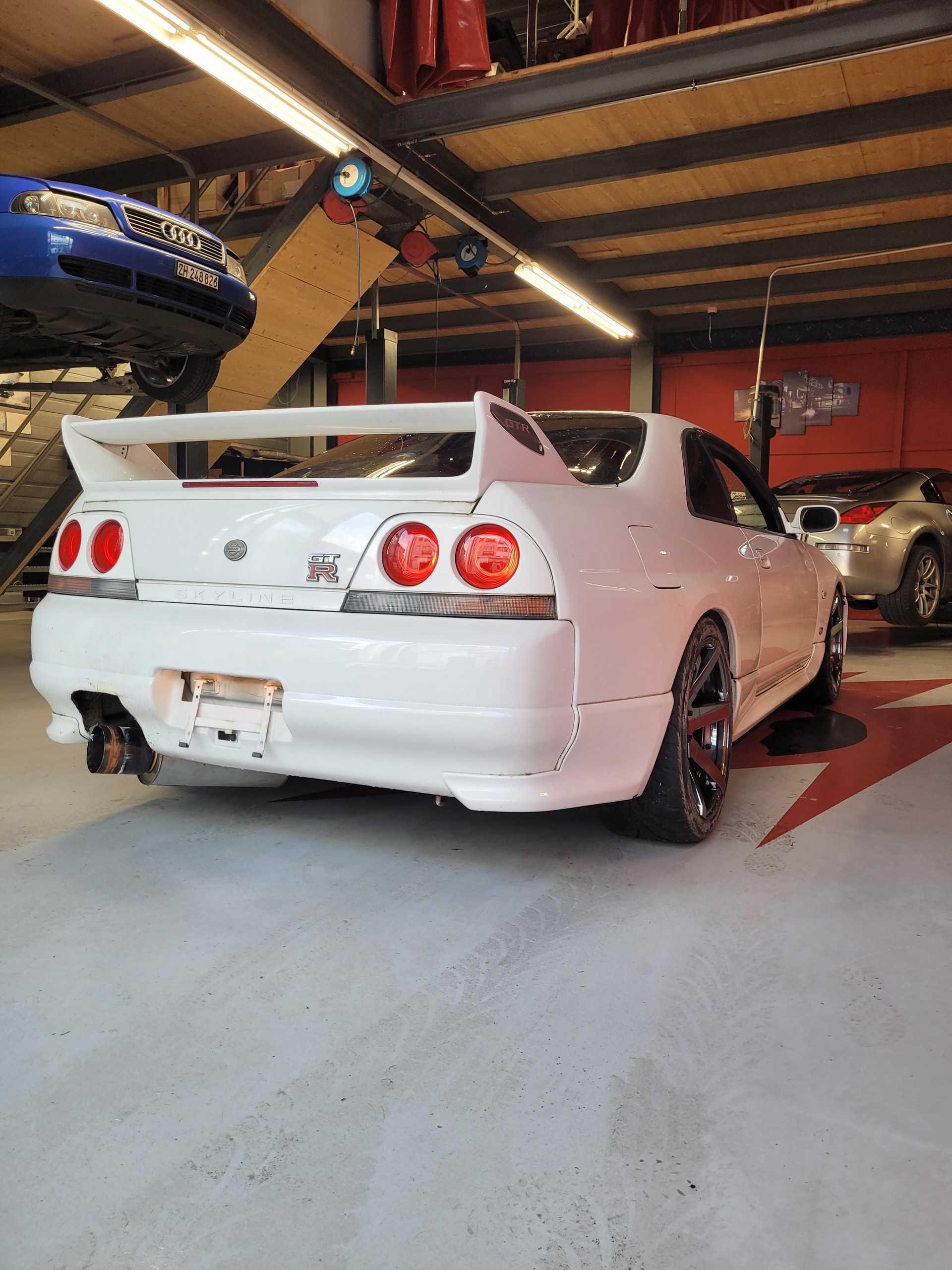 NISSAN GTR R33-image-1