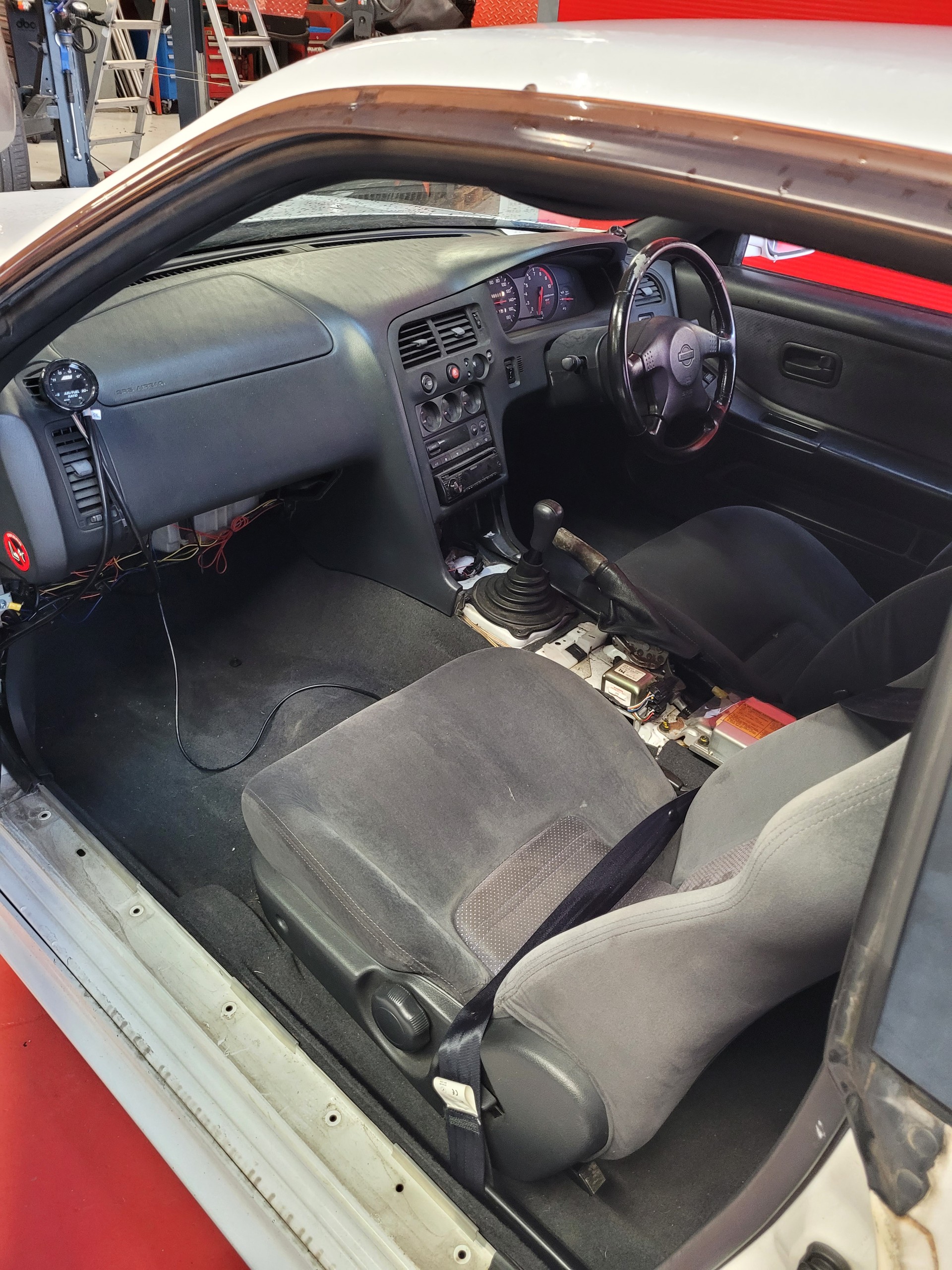 NISSAN GTR R33-image-4