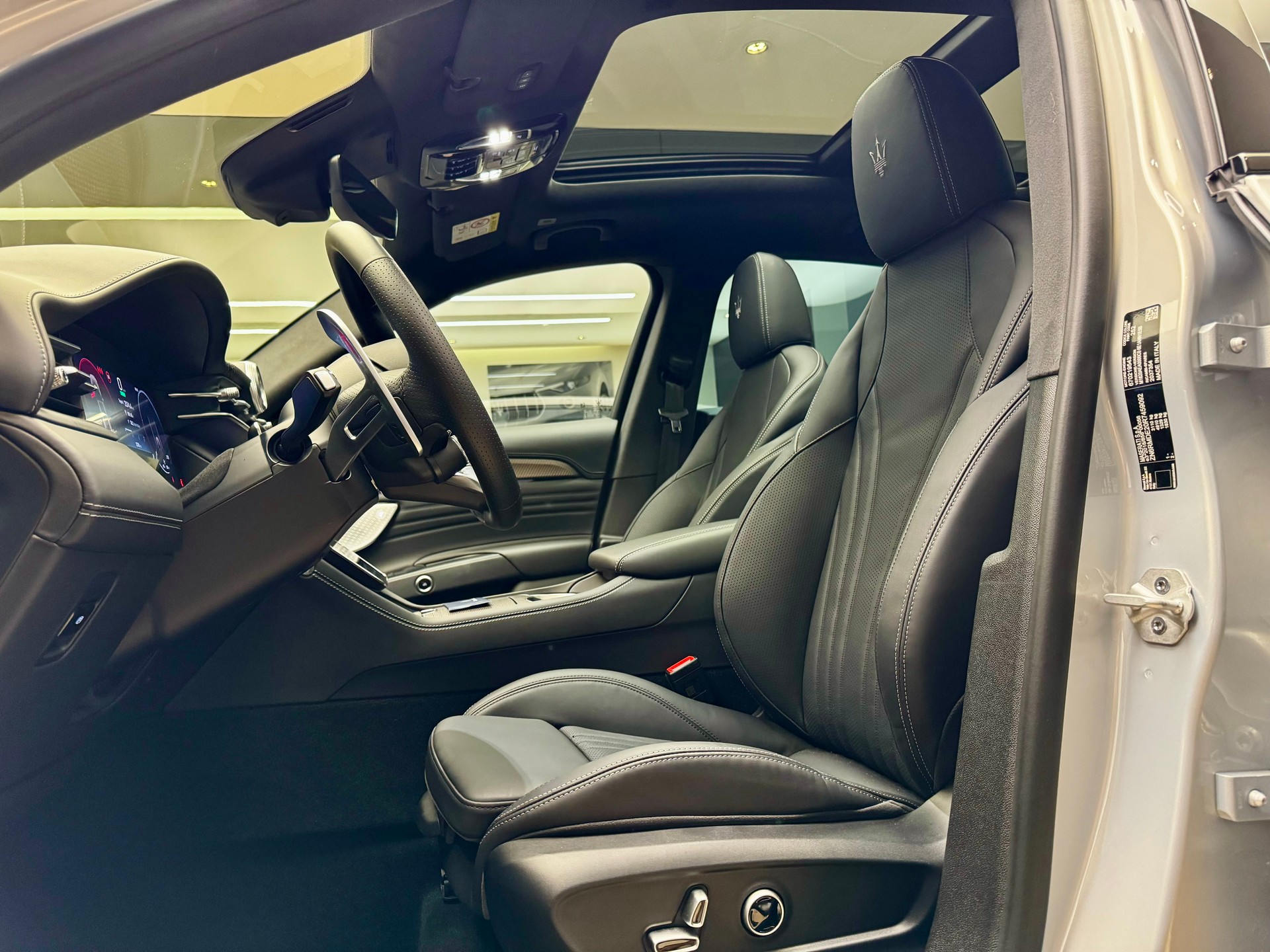 MASERATI Grecale Folgore 105kWh-image-11