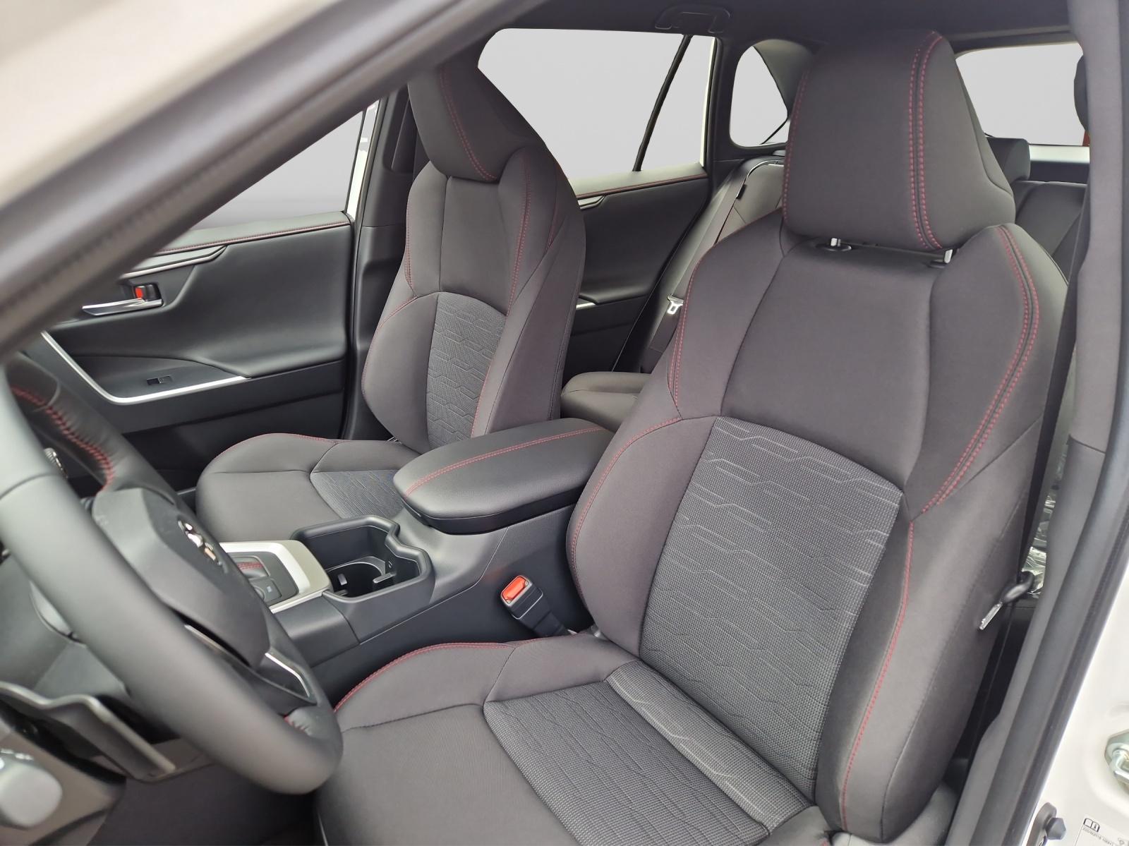 TOYOTA RAV4 2.5 Plug-In-Hybrid Trend-image-7