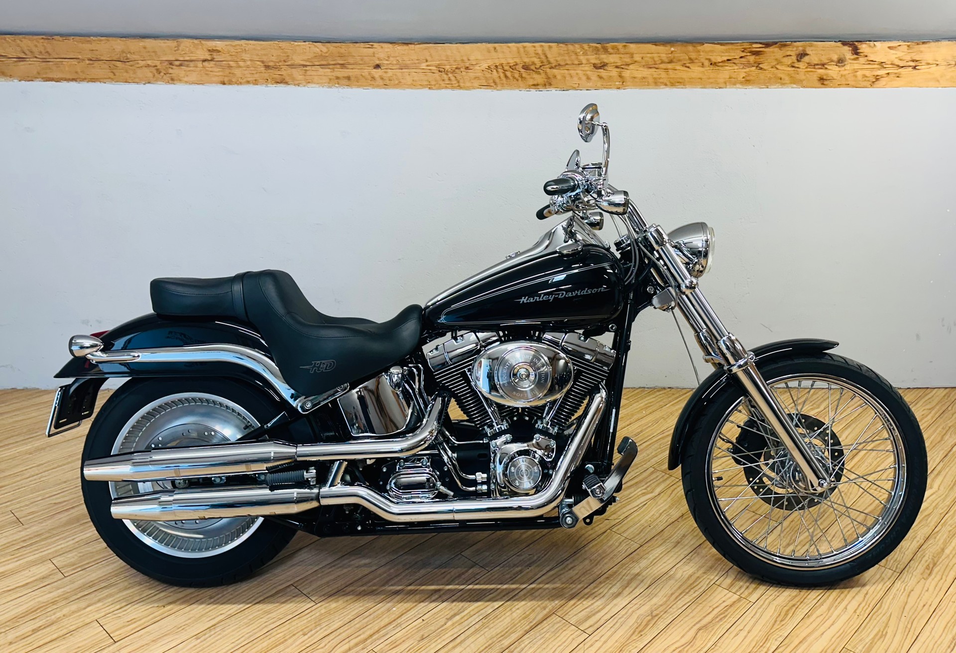 HARLEY-DAVIDSON FXSTDI Deuce-image-1