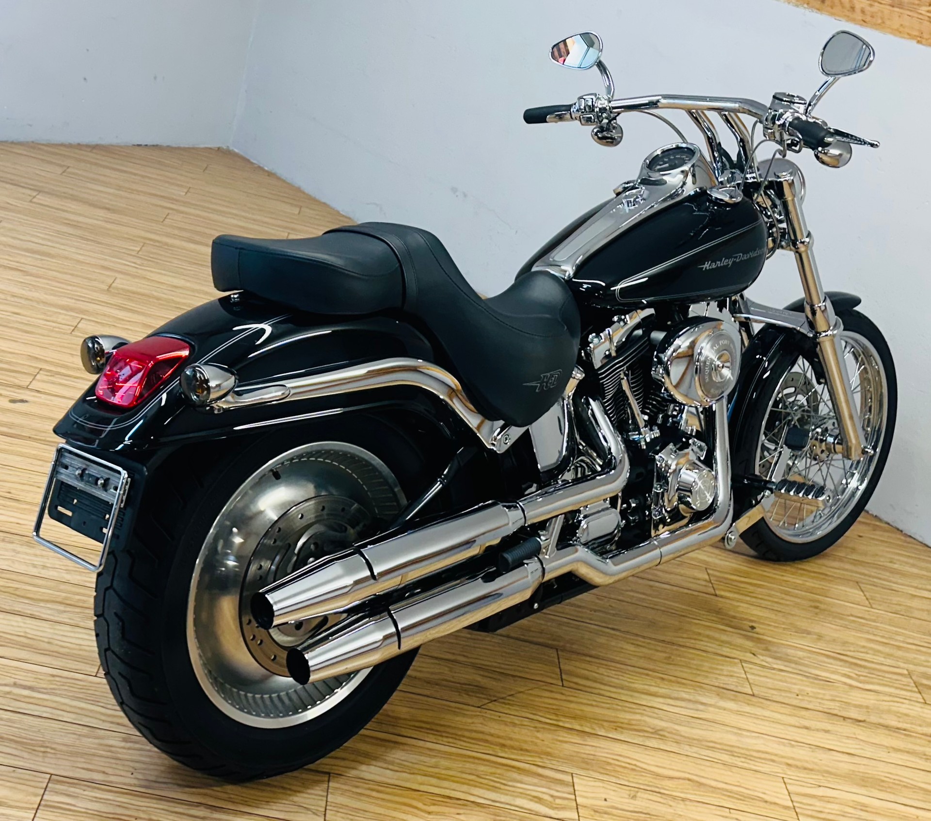 HARLEY-DAVIDSON FXSTDI Deuce-image-2