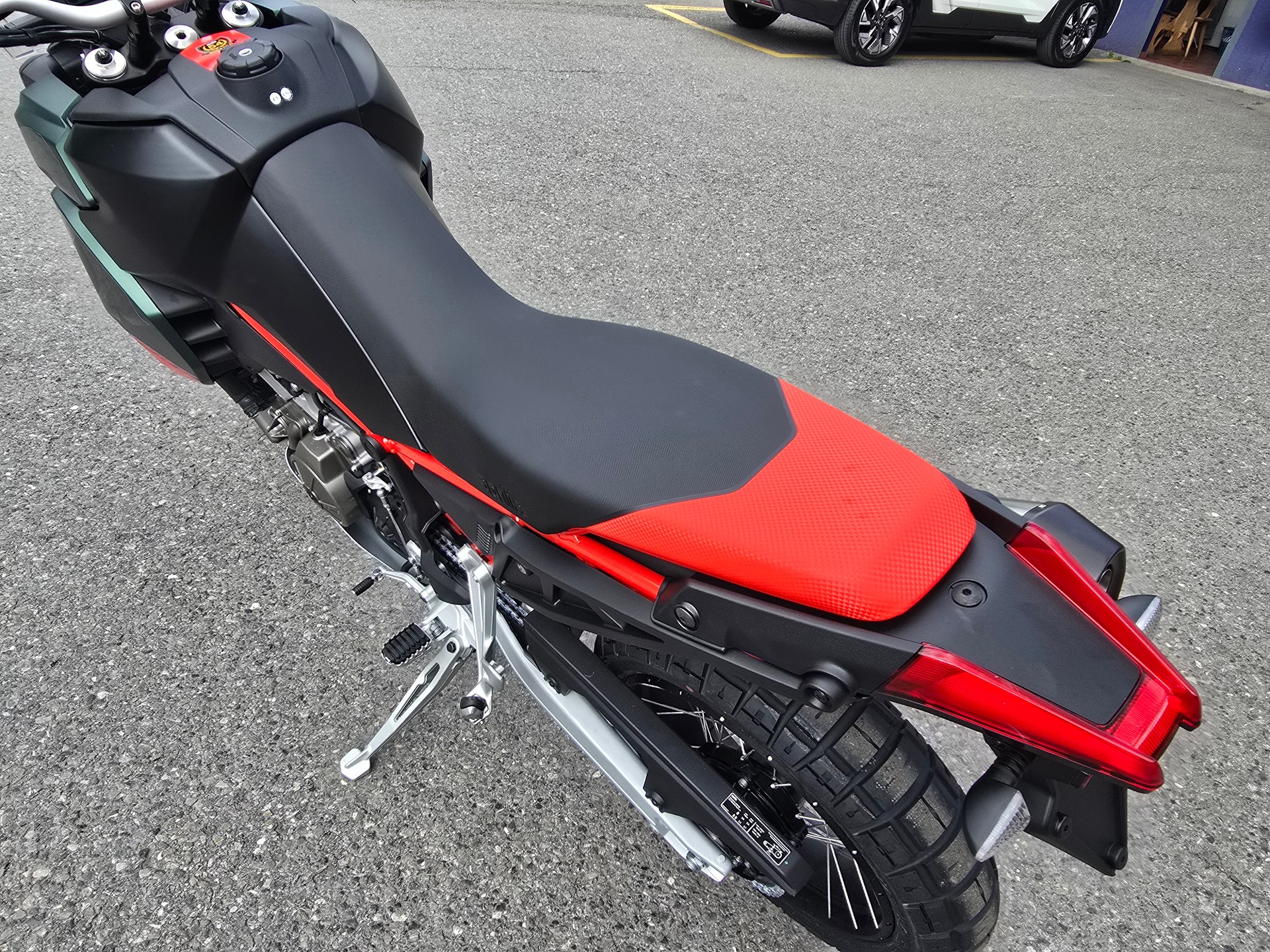 APRILIA Tuareg 660 Verde-image-2