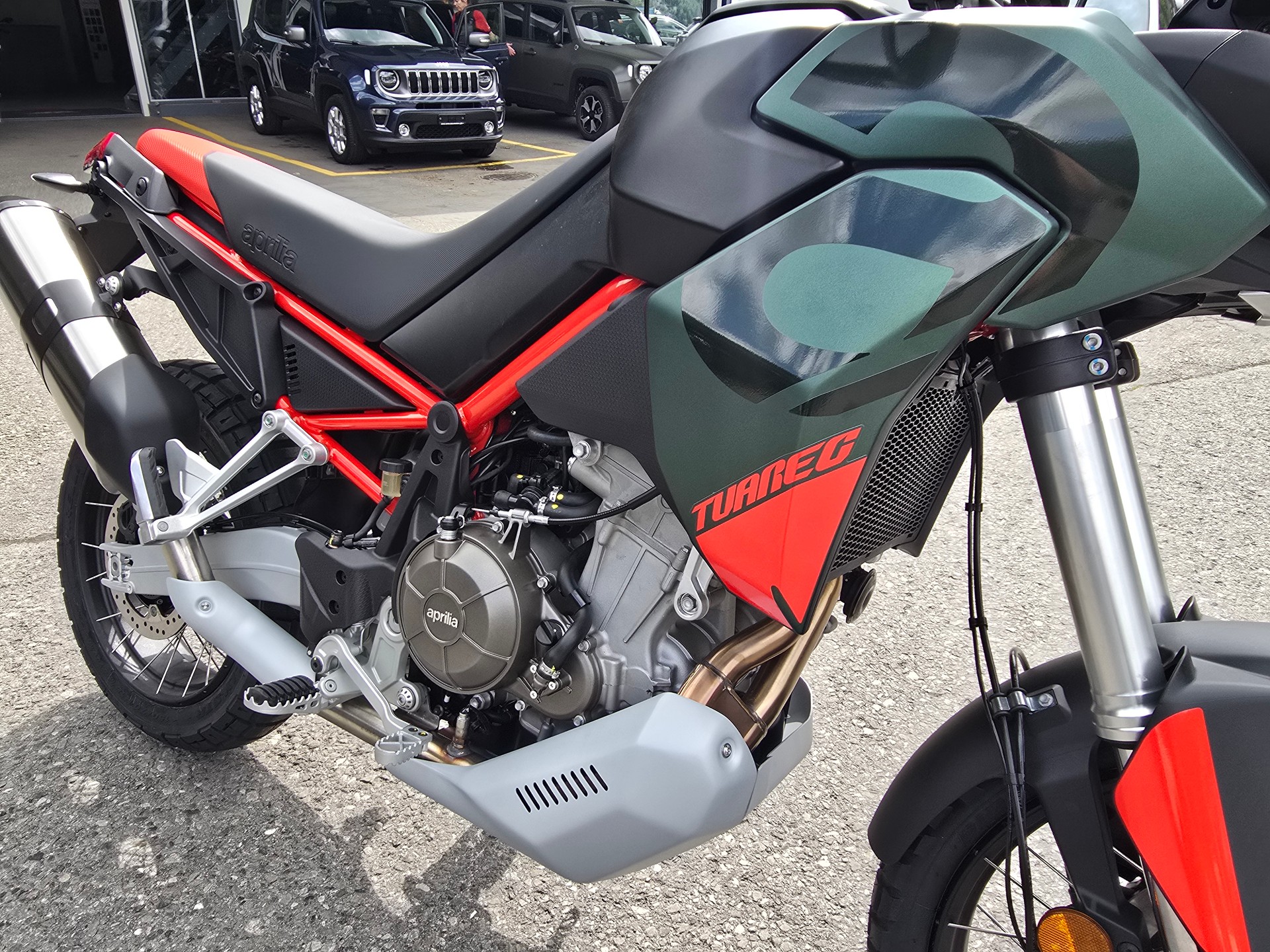 APRILIA Tuareg 660 Verde-image-5