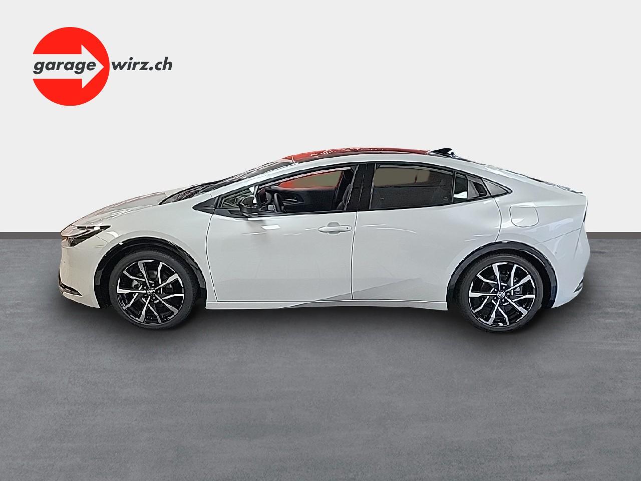 TOYOTA Prius 2.0 Plug-In-Hybrid Premium-showroom-element-3
