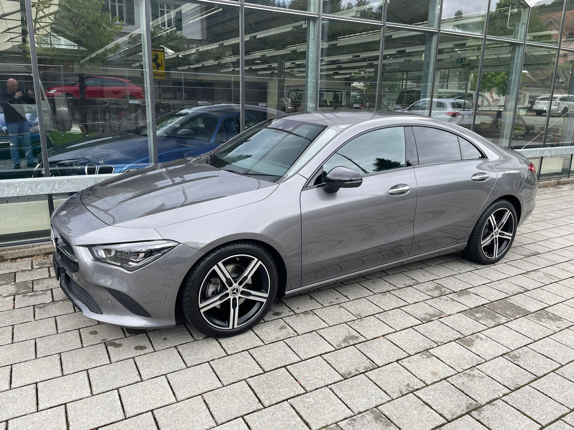 MERCEDES-BENZ CLA 200 Progressive 7G-DCT