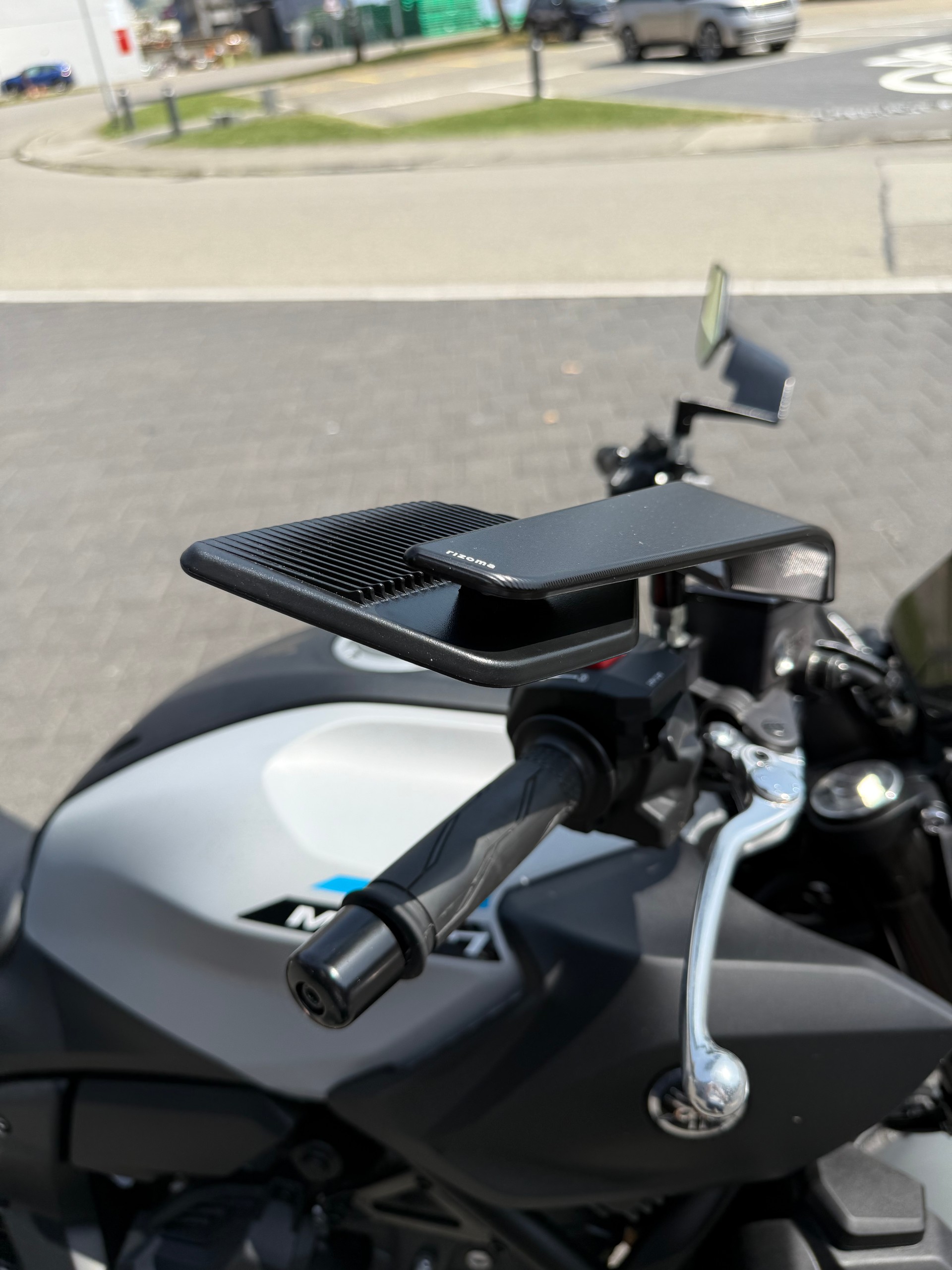 YAMAHA MT 07 Y-AMT-image-2