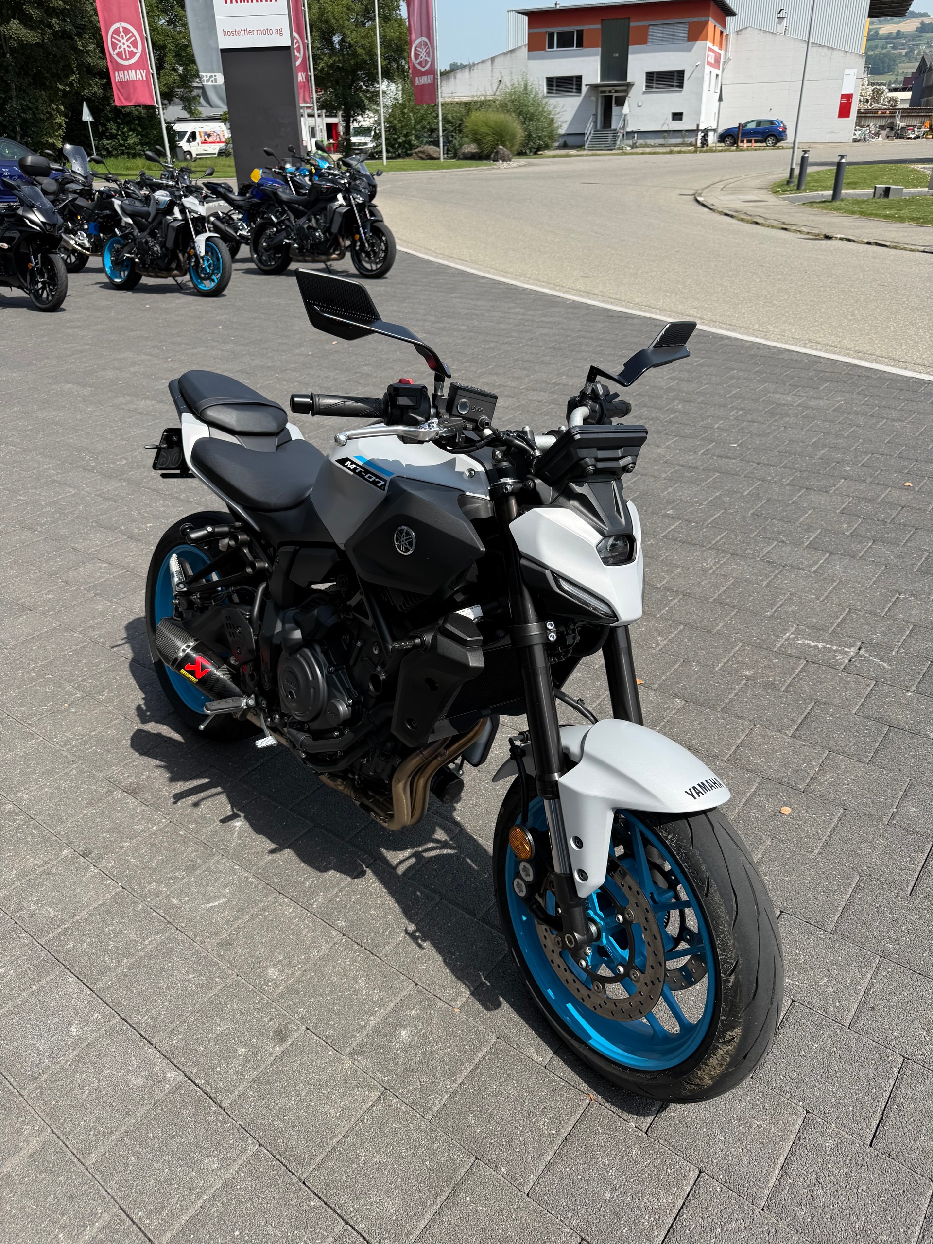 YAMAHA MT 07 Y-AMT-image-1