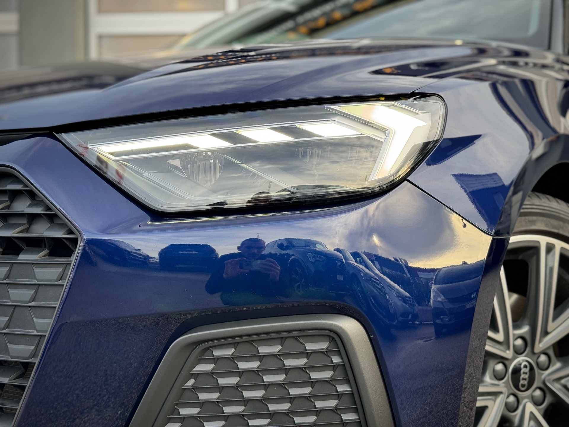 AUDI A1 Sportback 30 TFSI advanced S-tronic - Garantie Audi jusqu'au 22.10.2028 ou 100'000 Km-image-4