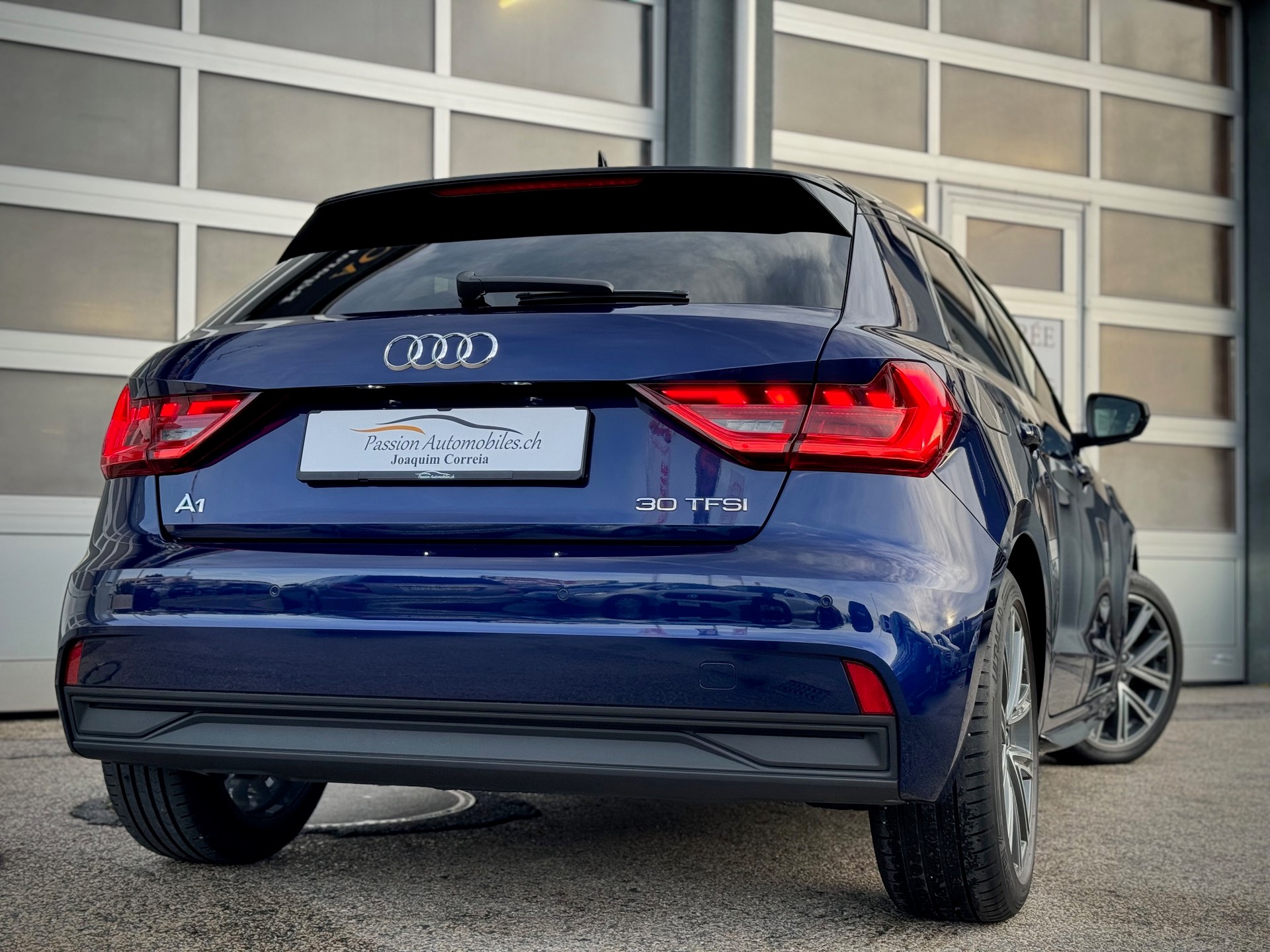 AUDI A1 Sportback 30 TFSI advanced S-tronic - Garantie Audi jusqu'au 22.10.2028 ou 100'000 Km-image-1