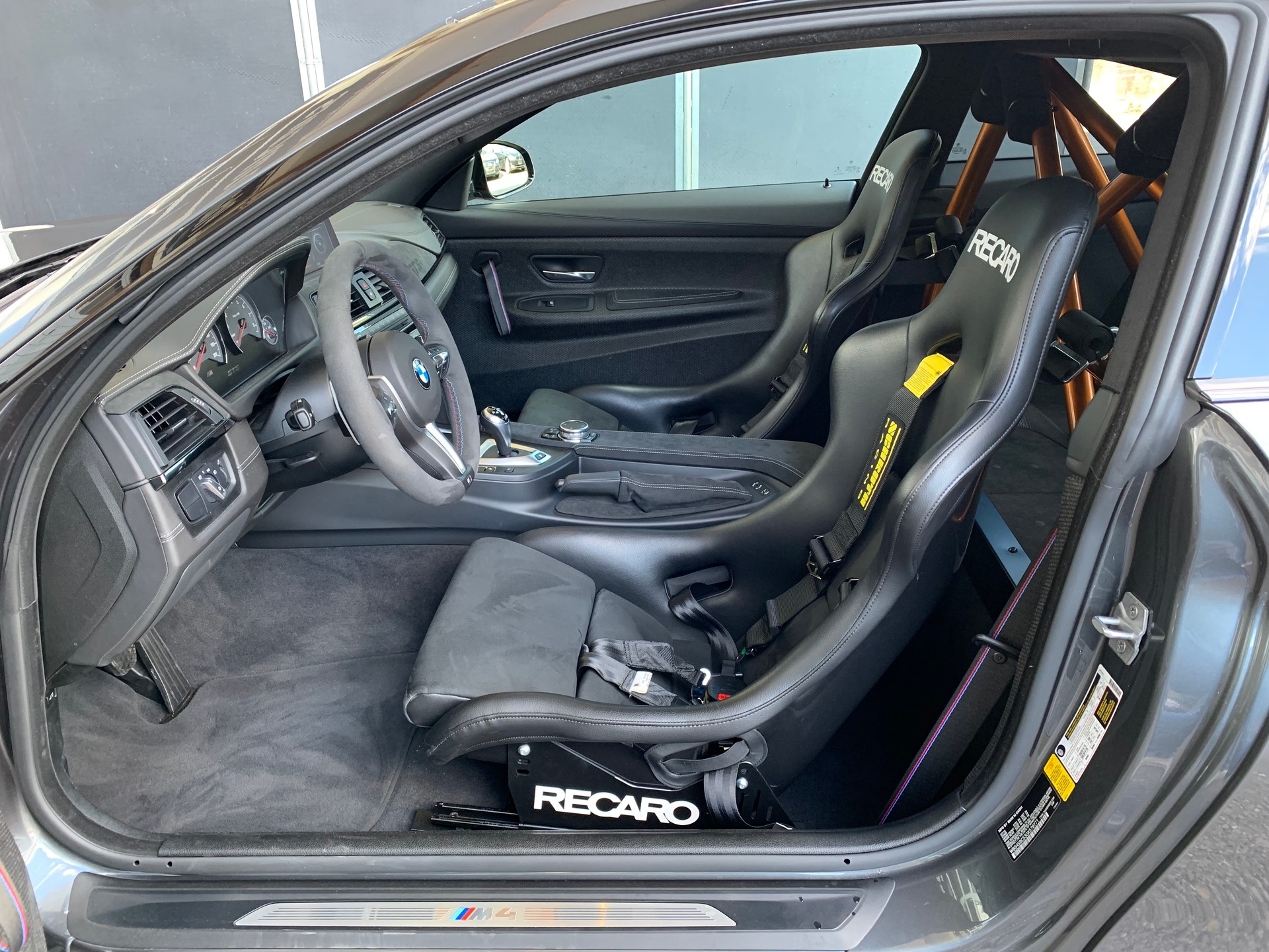 BMW M4 GTS Coupé-image-9