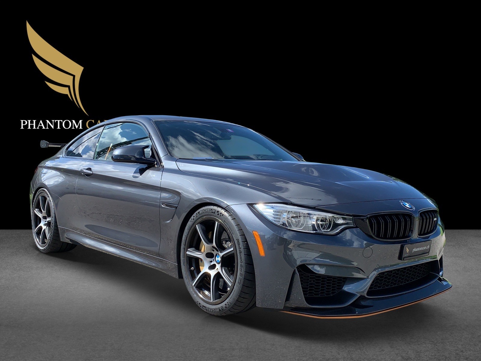 BMW M4 GTS Coupé-showroom-element-1