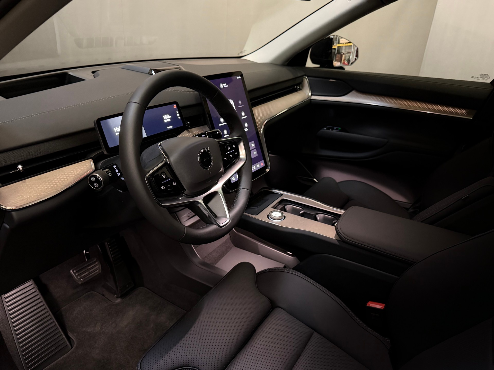 VOLVO EX90 Twin Performance 111 kWh Ultra AWD-image-14