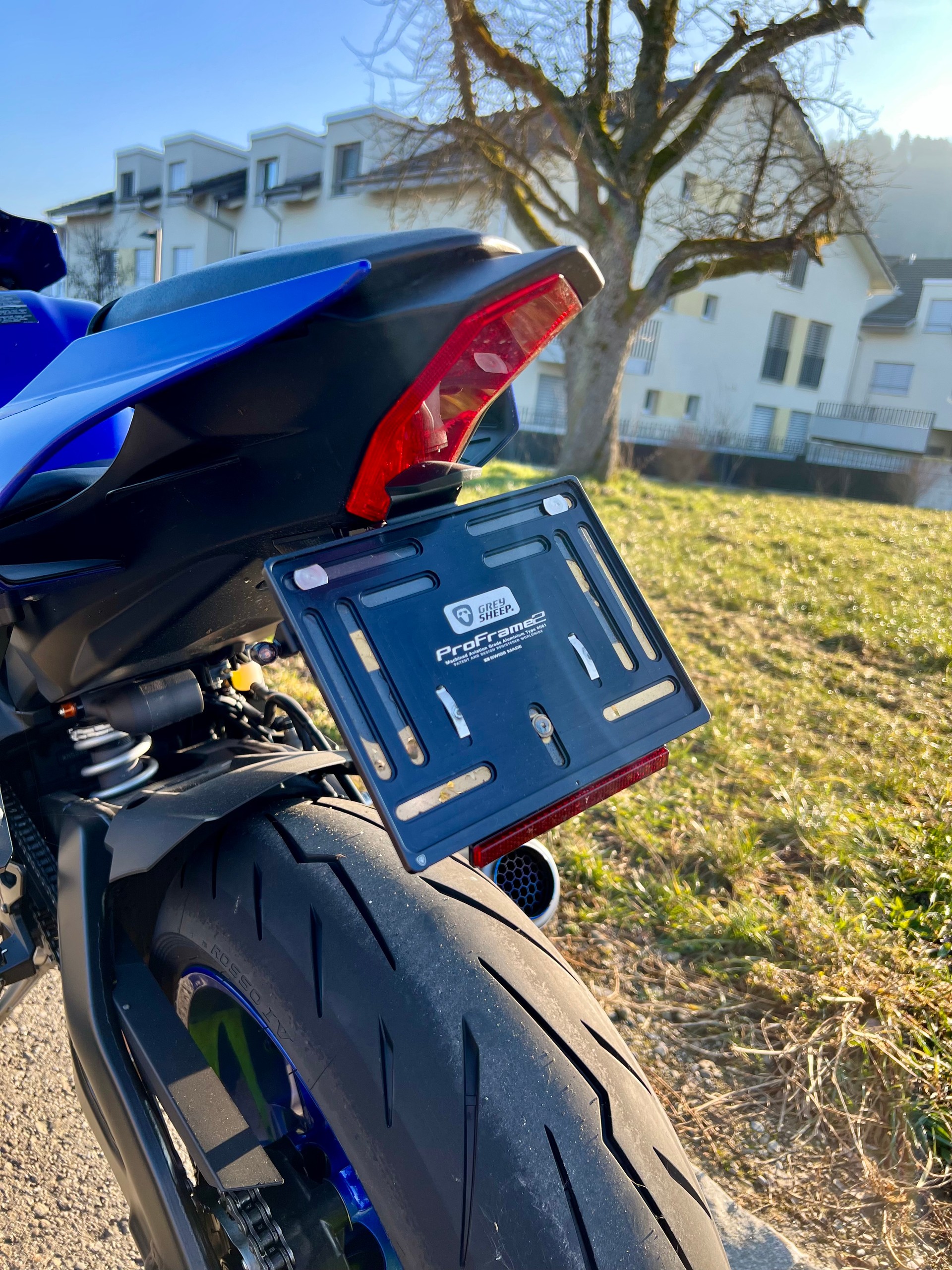 YAMAHA YZF-R1 ABS-image-4