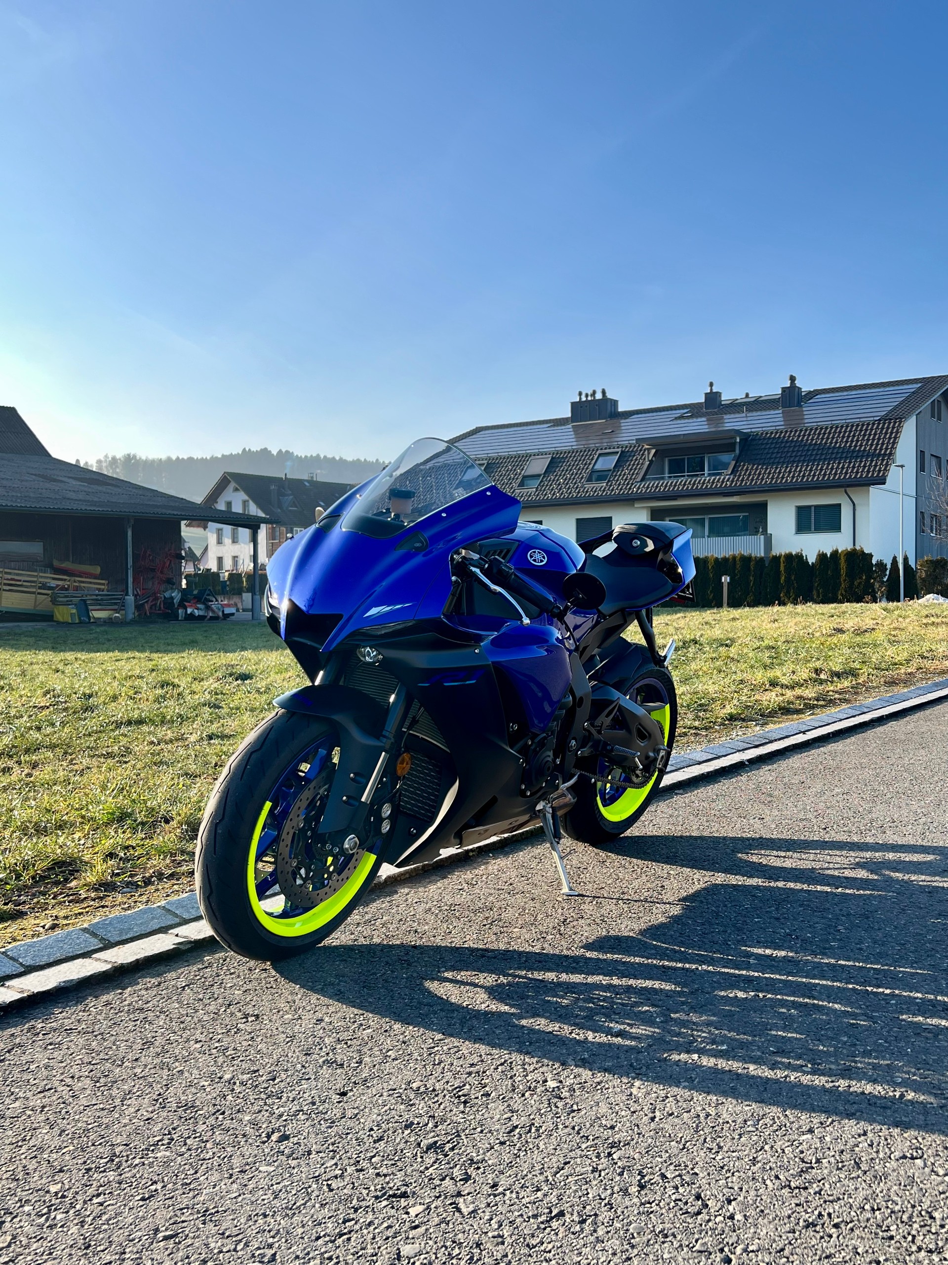 YAMAHA YZF-R1 ABS-image-6