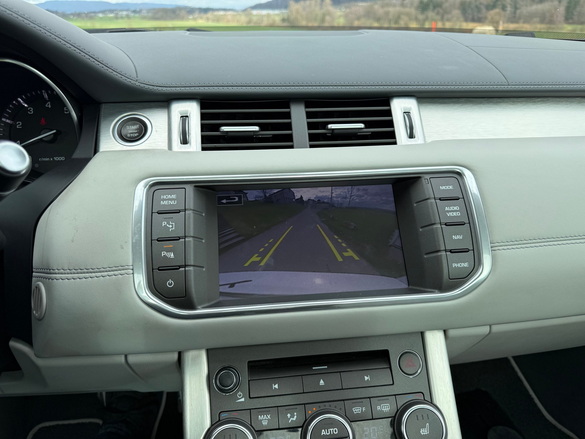 LAND ROVER Range Rover Evoque 2.0 Si4 Prestige AT6-image-11