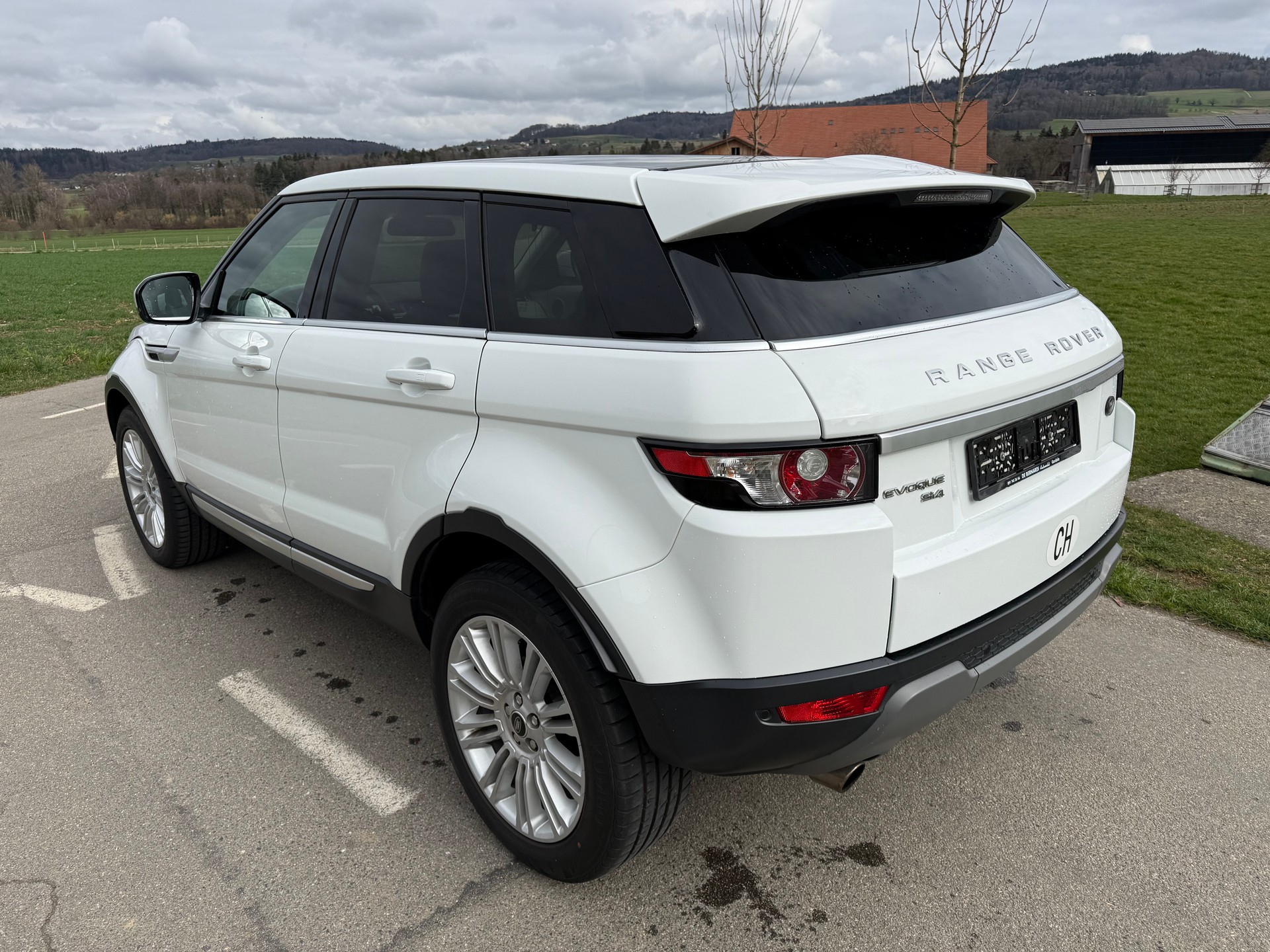 LAND ROVER Range Rover Evoque 2.0 Si4 Prestige AT6-image-2