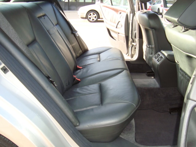 MERCEDES-BENZ E 320 Elégance Automatic-image-10