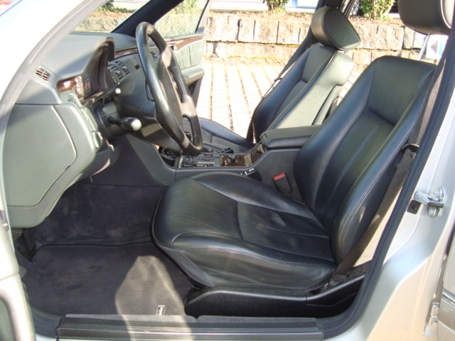 MERCEDES-BENZ E 320 Elégance Automatic-image-7