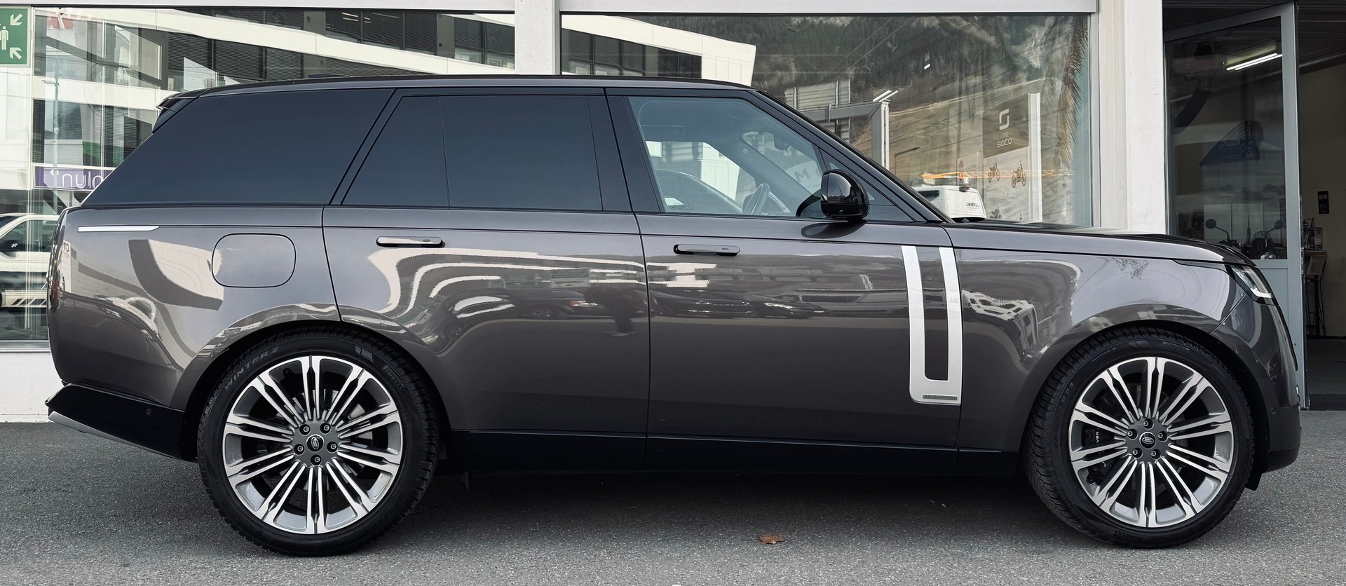 LAND ROVER Range Rover P530 4.4 V8 Autobiography Automatic-showroom-element-1
