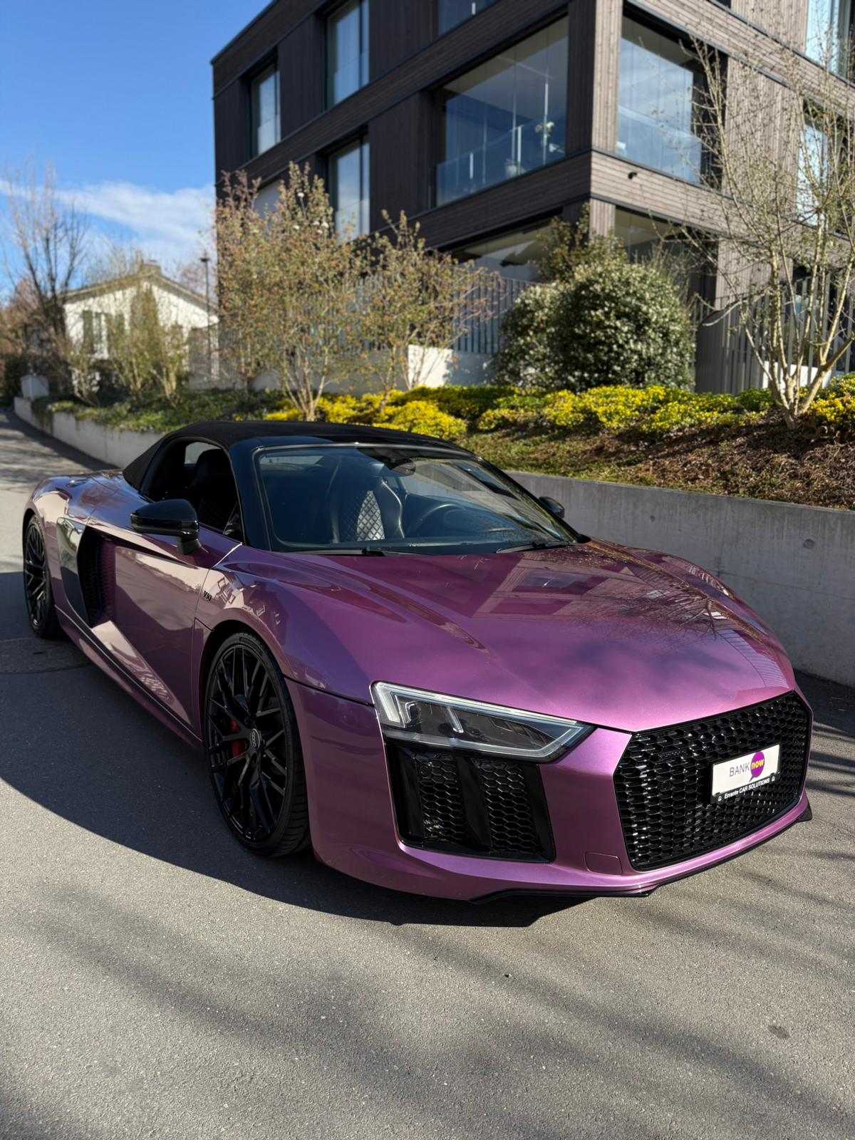 AUDI R8 Spyder 5.2 S-Tronic Quattro-image-7