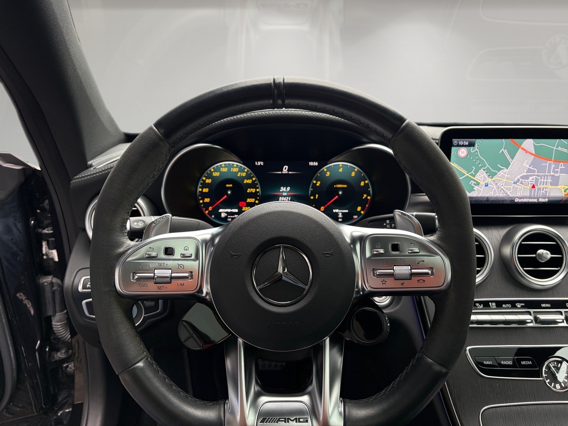 MERCEDES-BENZ C 63 S AMG 9G-tronic-image-11