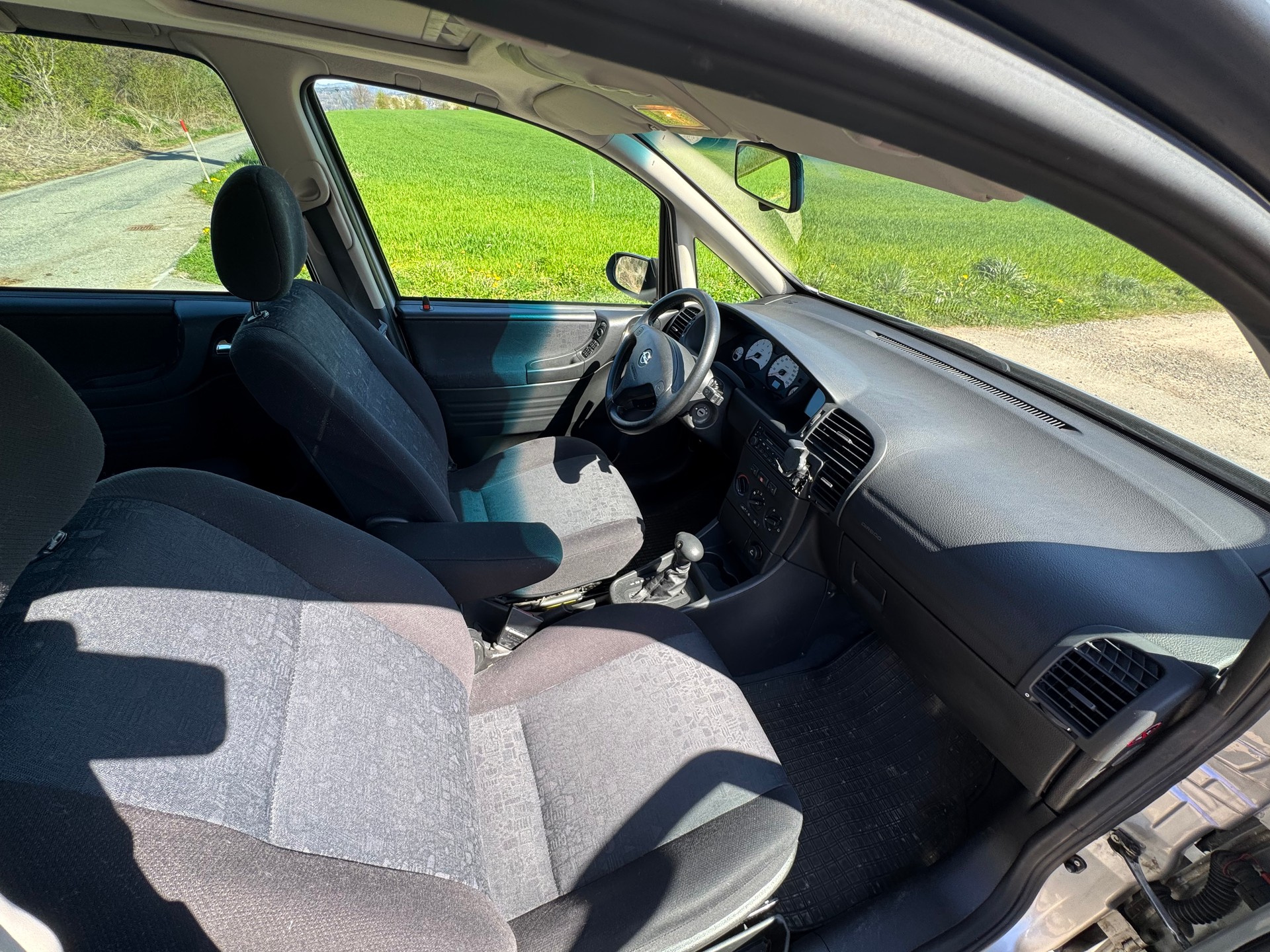 OPEL Zafira 2.2i 16V Elegance *AUTOMAT*-image-12
