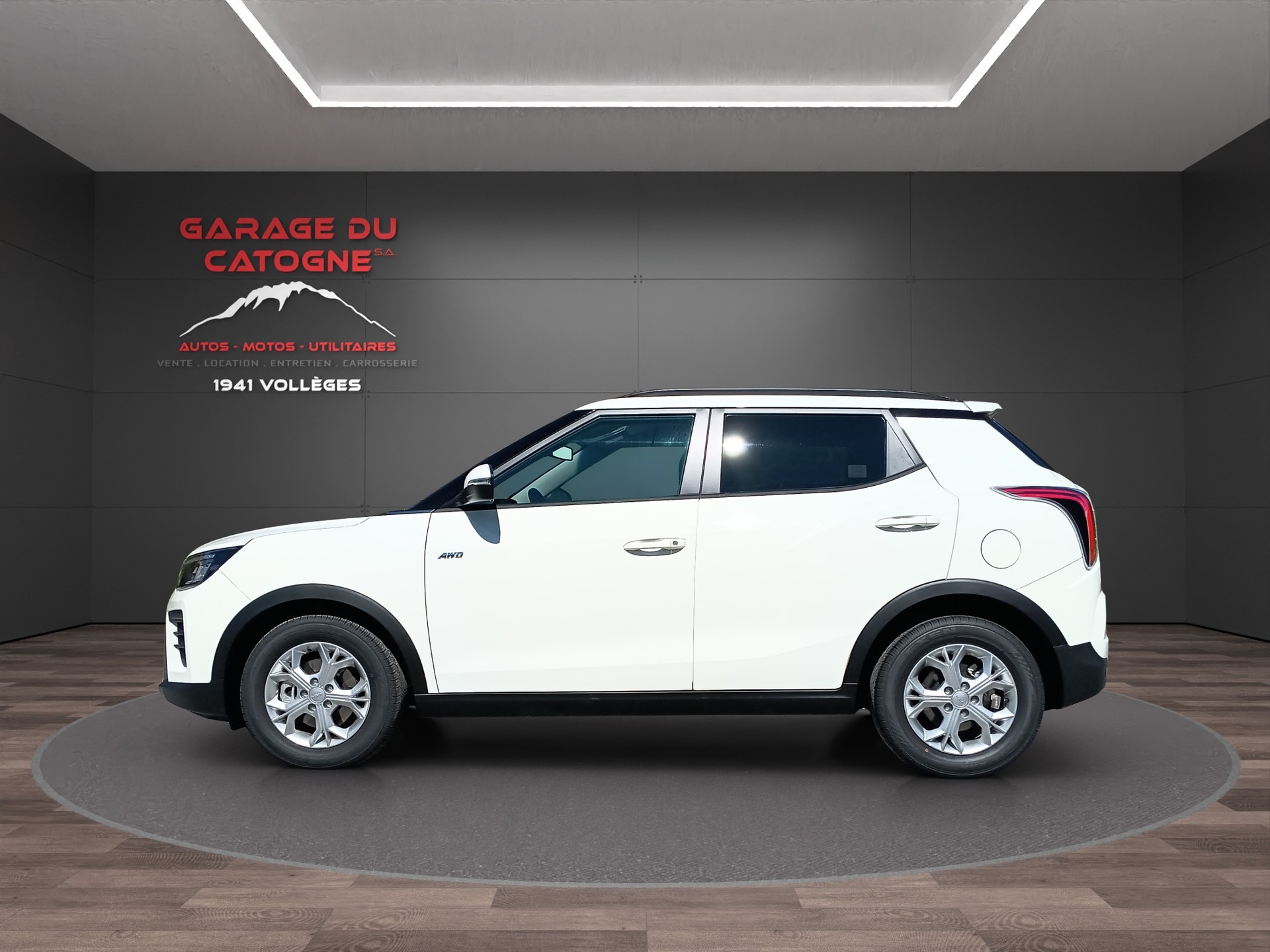 KGM-SsangYong Tivoli 1.5 T GDI Steel 4WD Automat-showroom-element-3