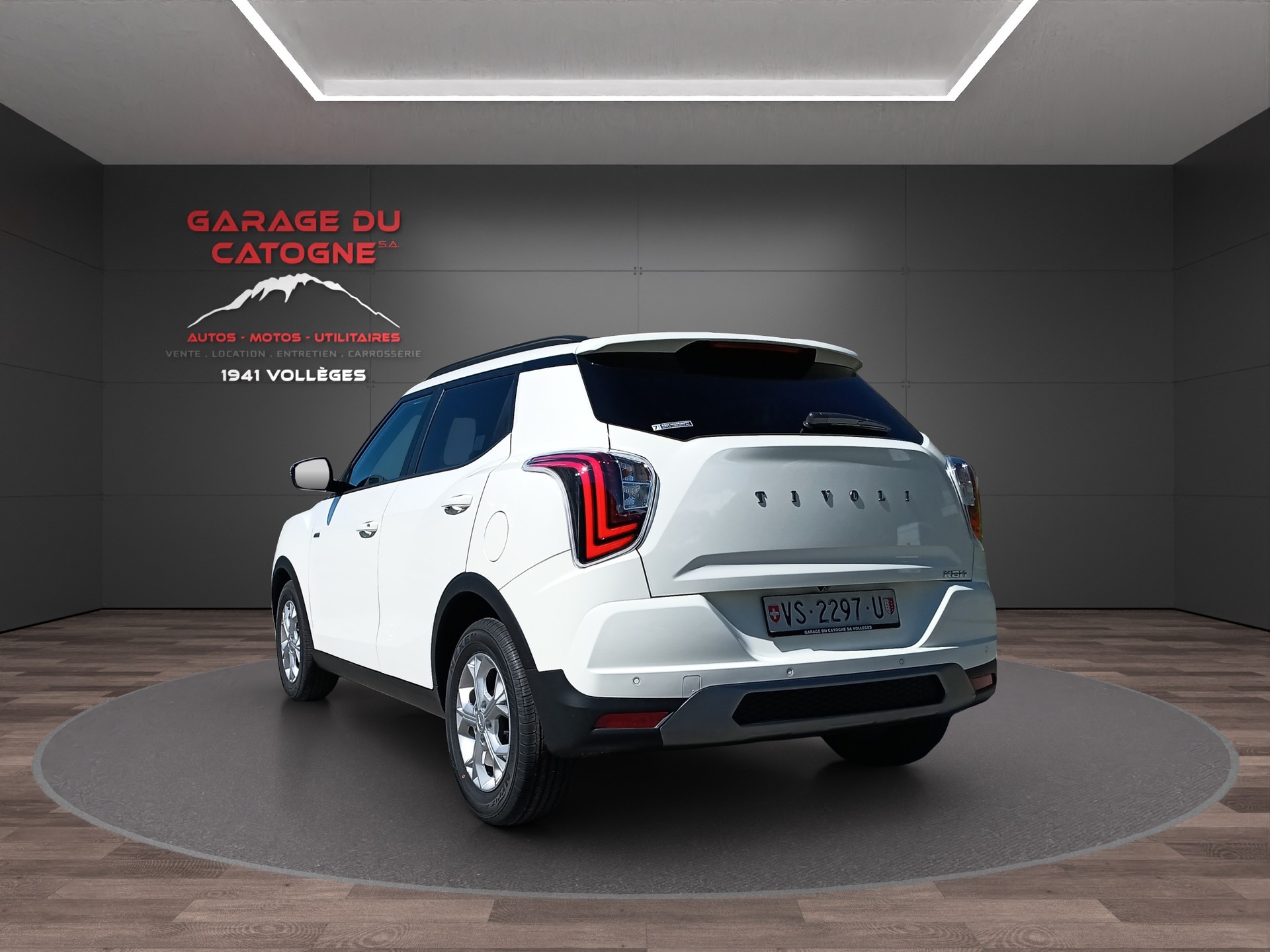 KGM-SsangYong Tivoli 1.5 T GDI Steel 4WD Automat-image-4