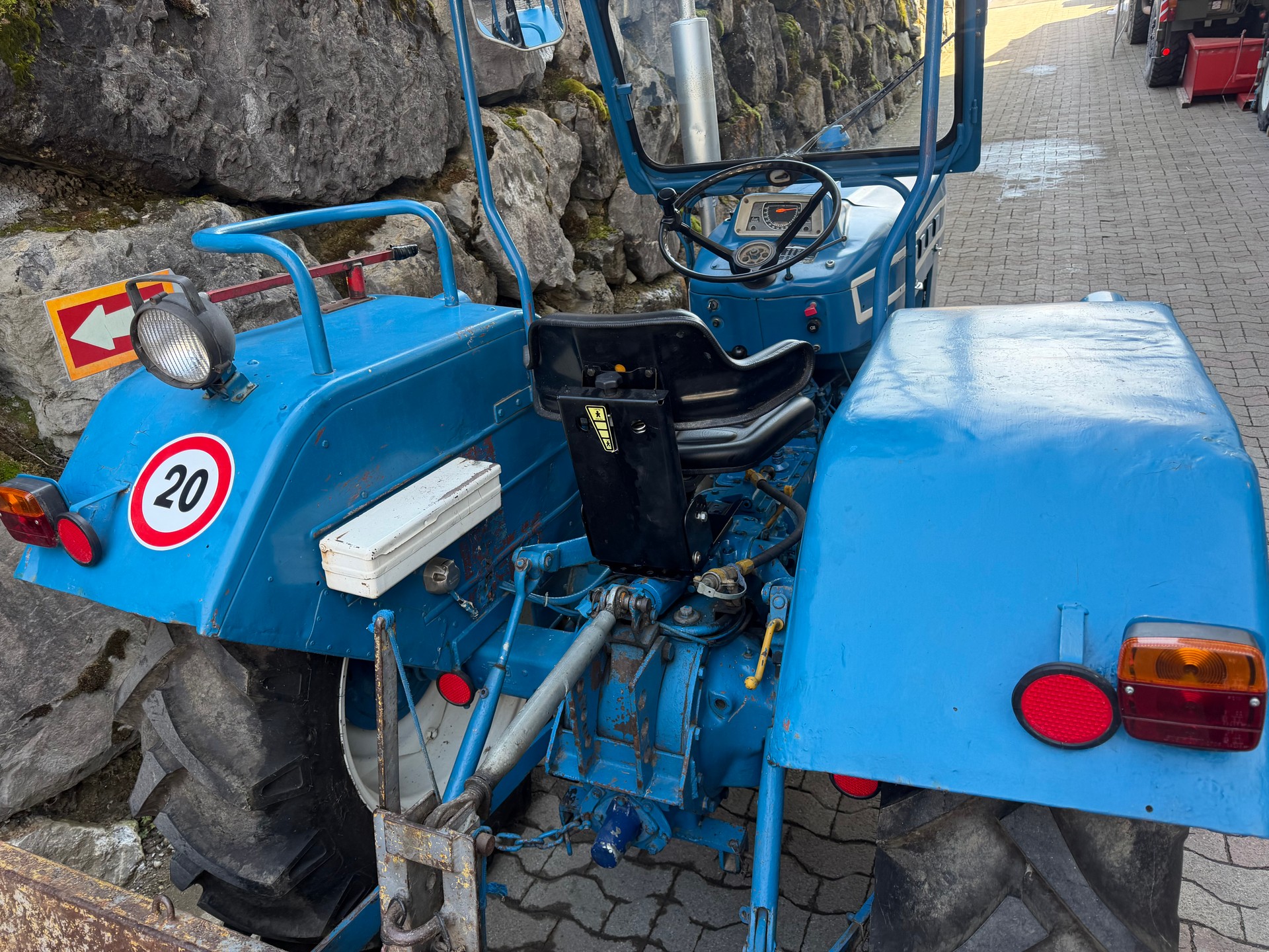 FORD Traktor 4x4 3000-image-7