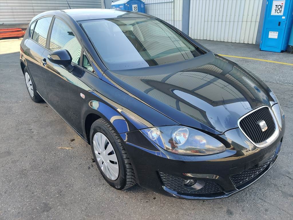 SEAT Leon 1.6 TDI COPA Reference-image-6
