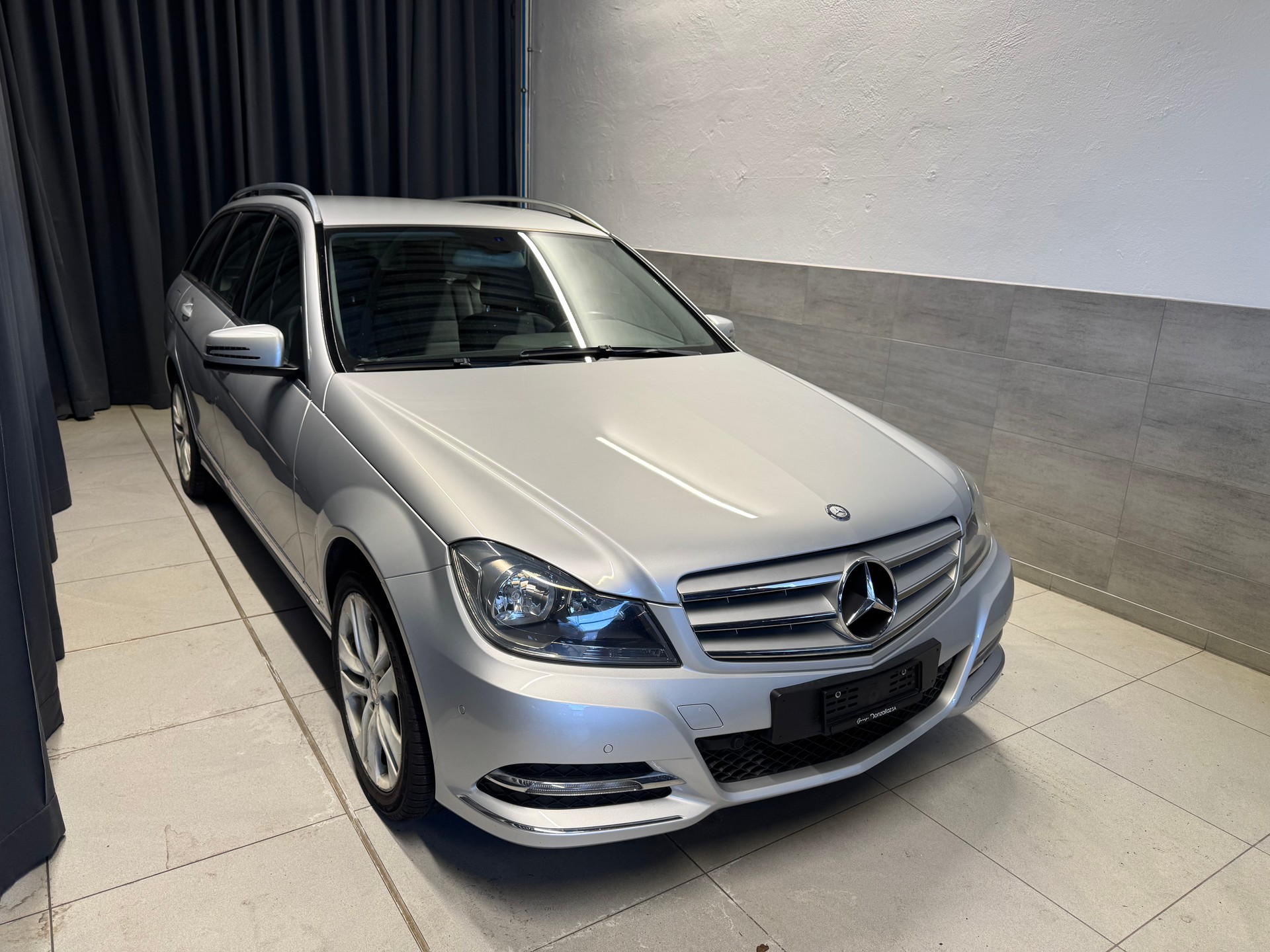 MERCEDES-BENZ C 180 Avantgarde (14)
