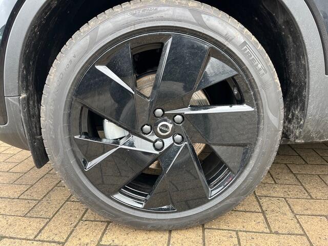 VOLVO XC40 Black Edition PLUS DCT-image-5