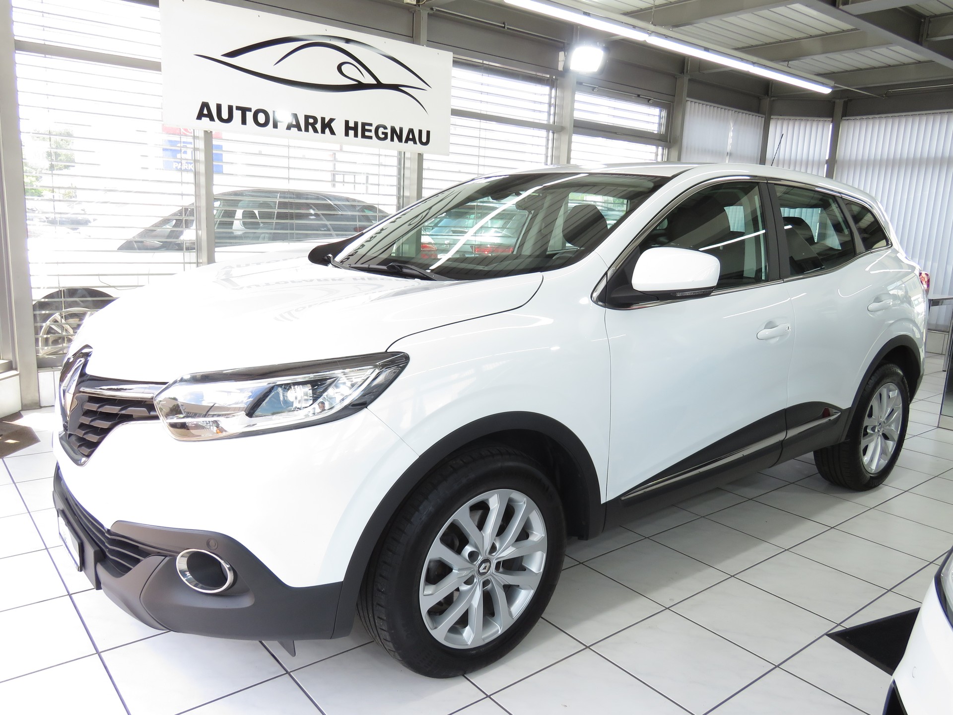 RENAULT Kadjar 1.5 dCi Zen EDC (Automat)-image-0