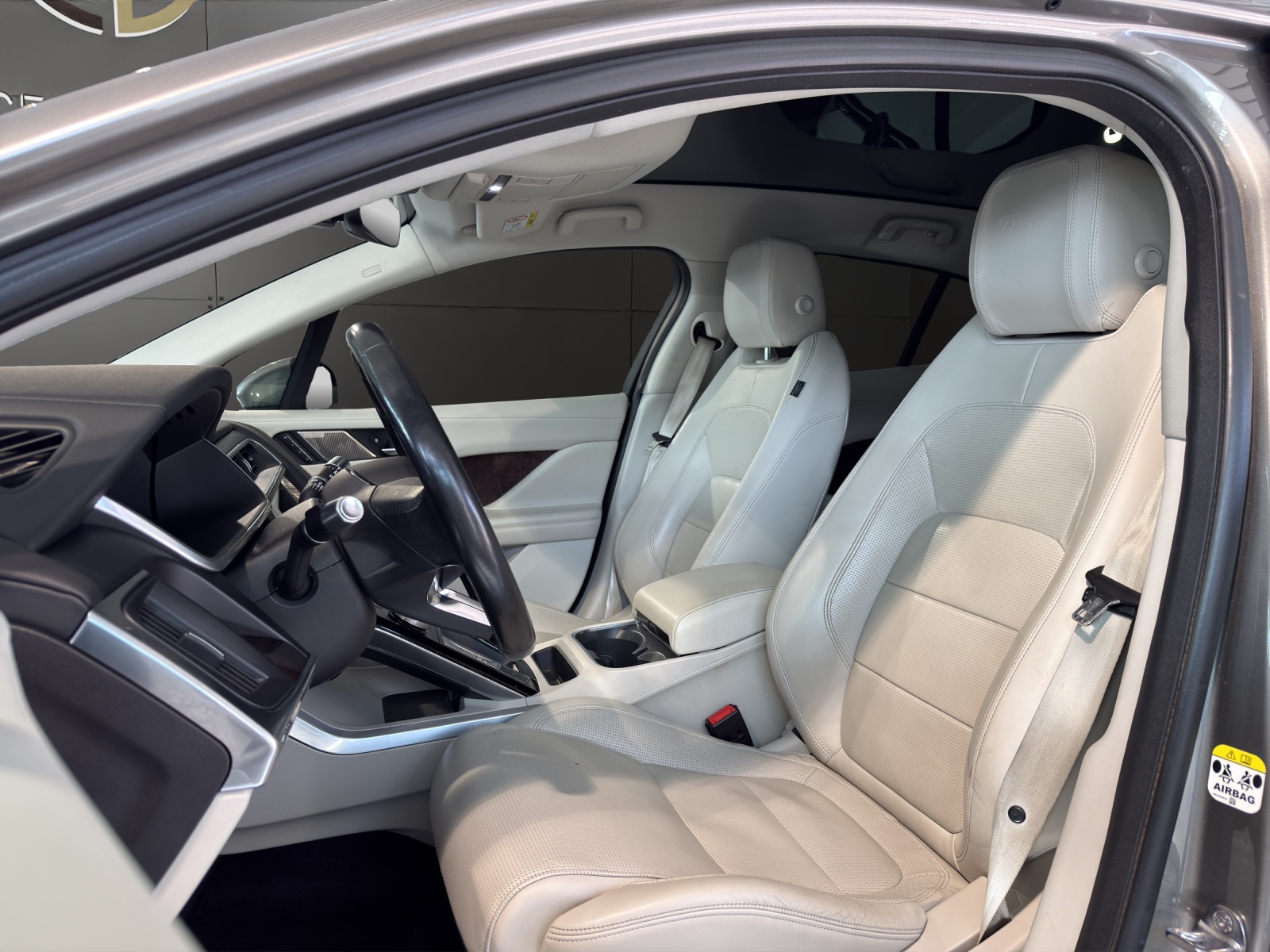 JAGUAR I-Pace EV400 HSE AWD-image-7
